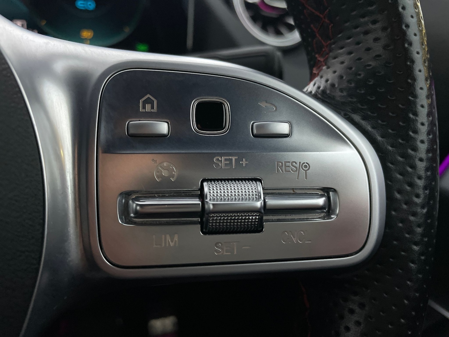 Used Mercedes-Benz EQA 2021 for sale - 76599736: Photo 26