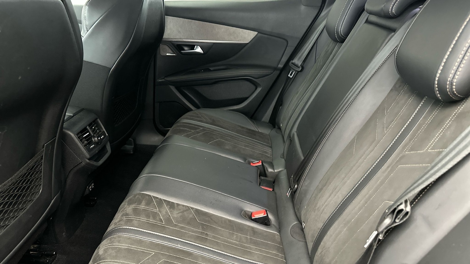 Used Peugeot 3008 2022 for sale - 77043617: Photo 17