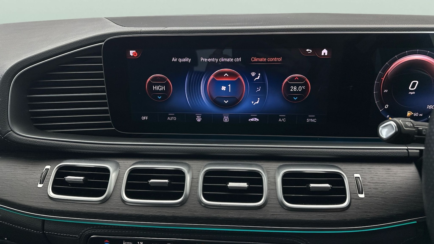 Used Mercedes-Benz GLE 2020 for sale - 77896625: Photo 25