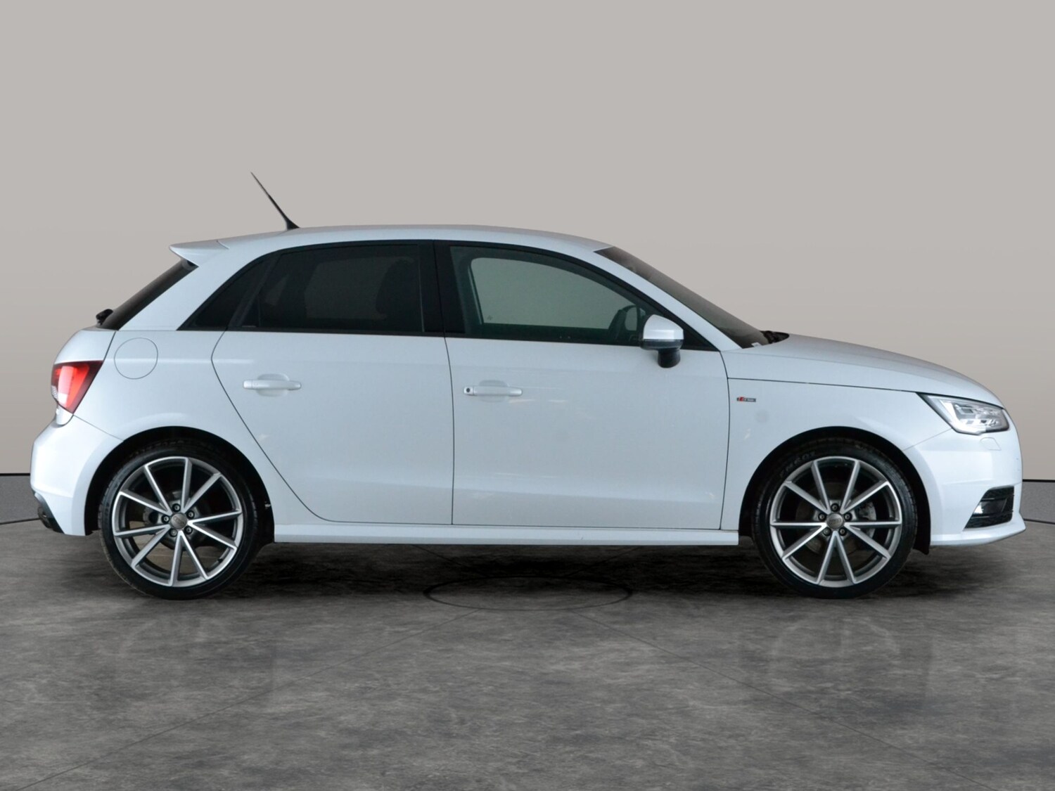 Used Audi A1 2018 for sale - 78211031: Photo 9