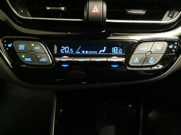 Used Toyota C-HR 2022 for sale - 76271669: Photo 21