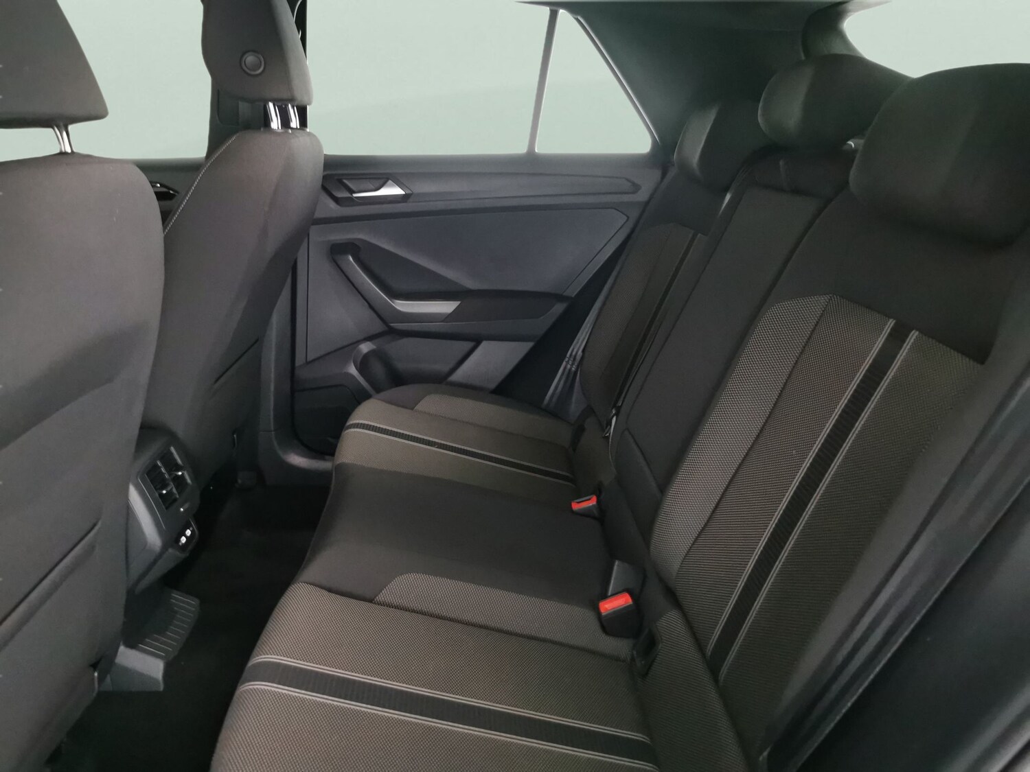 Used Volkswagen T-Roc 2021 for sale - 77462225: Photo 24