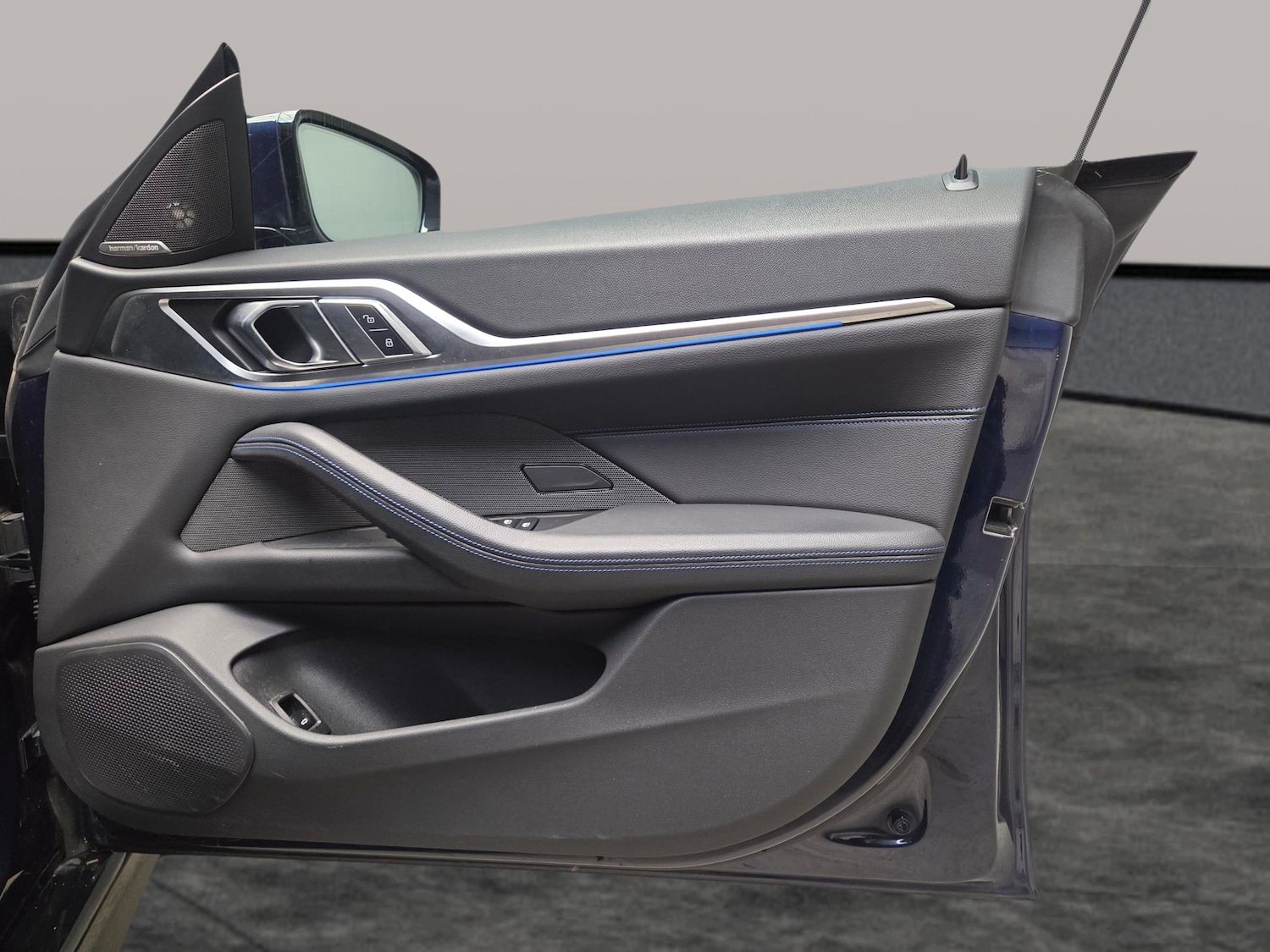 Used BMW i4 2023 for sale - 77641112: Photo 27