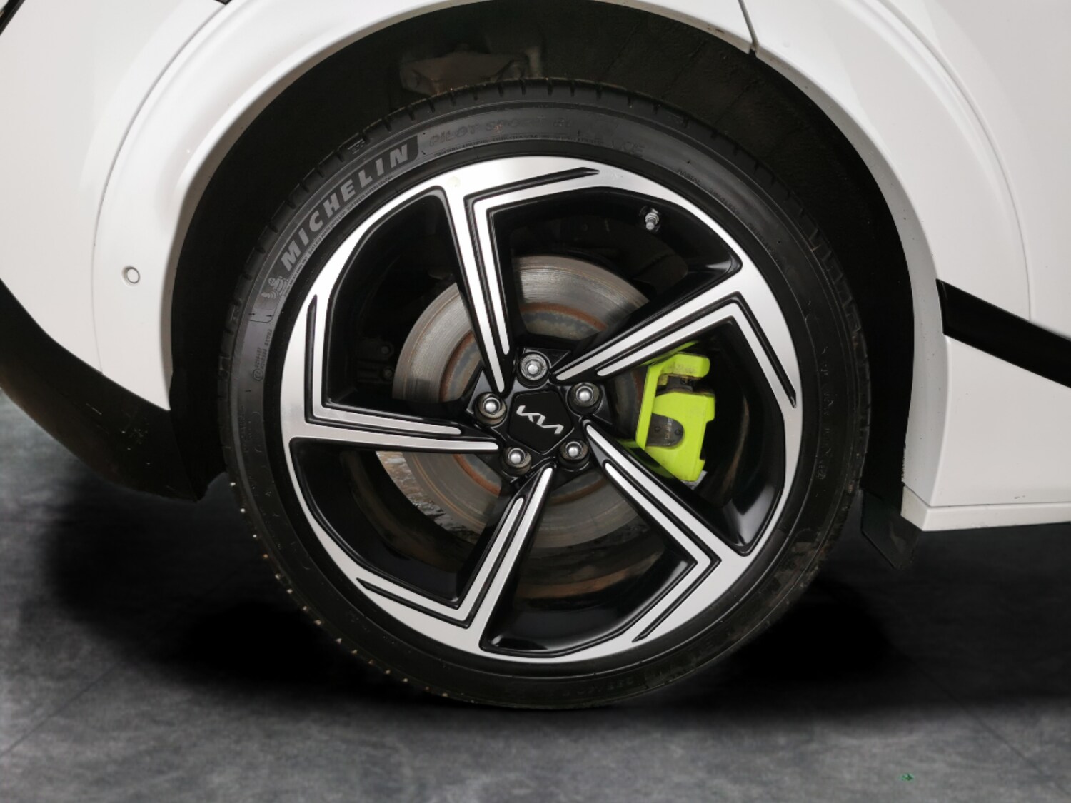 Used Kia EV6 2023 for sale - 77790014: Photo 34