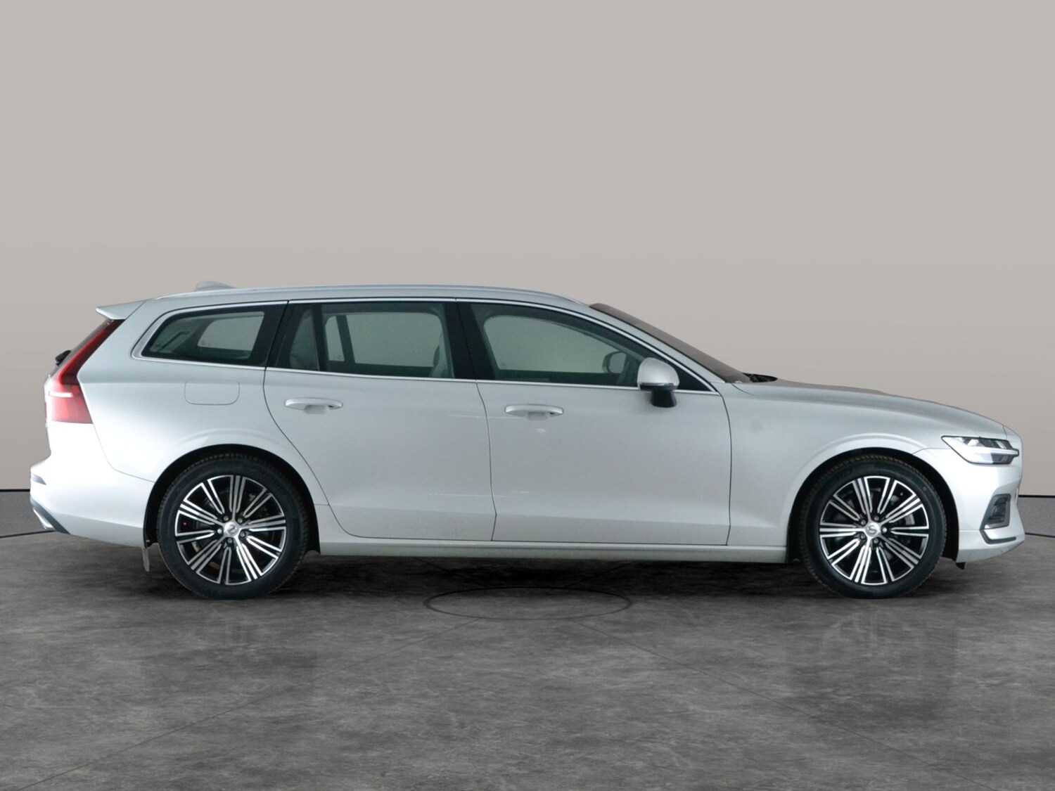 Used Volvo V60 2021 for sale - 78166753: Photo 10