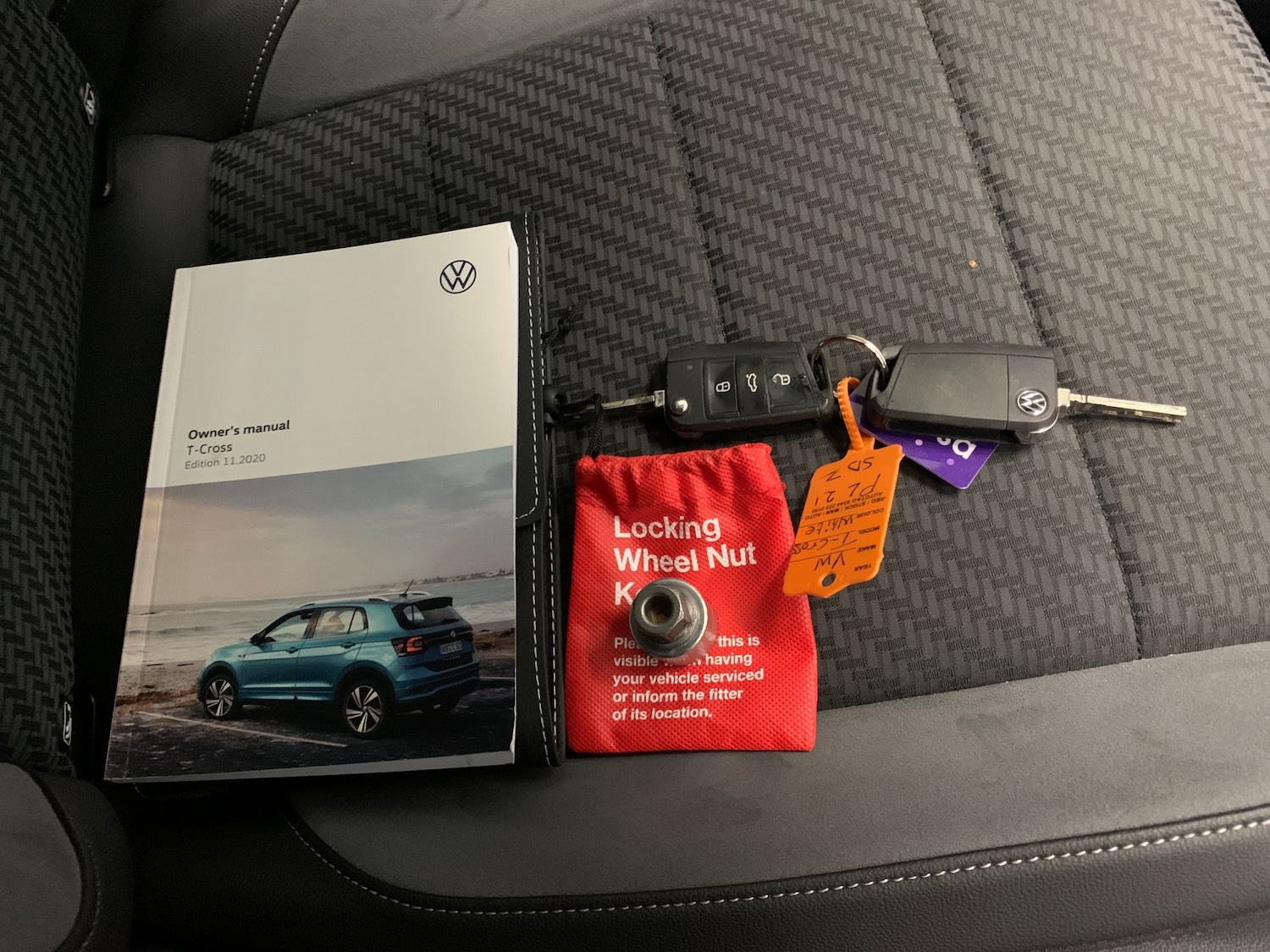 Used Volkswagen T-Cross 2021 for sale - 76796904: Photo 32