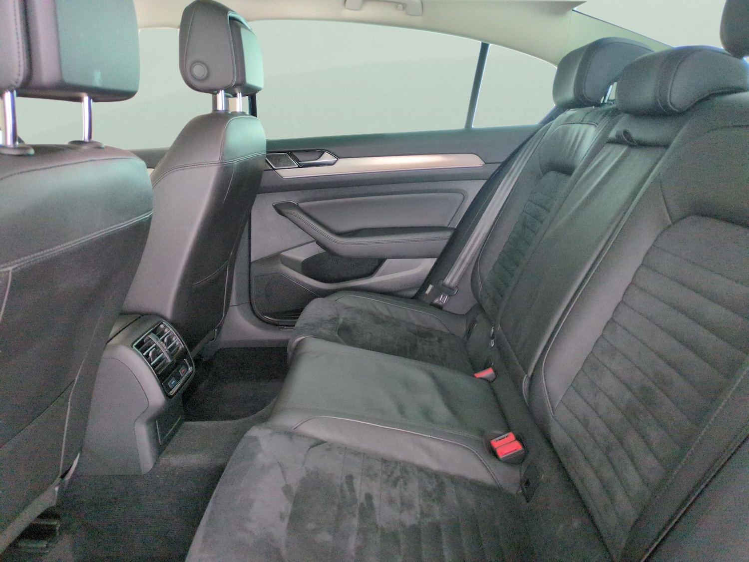 Used Volkswagen Passat 2018 for sale - 77629852: Photo 28