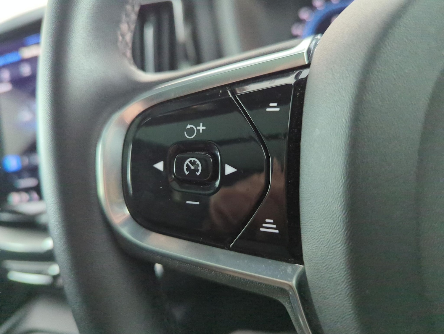 Used Volvo XC60 2021 for sale - 77756853: Photo 23