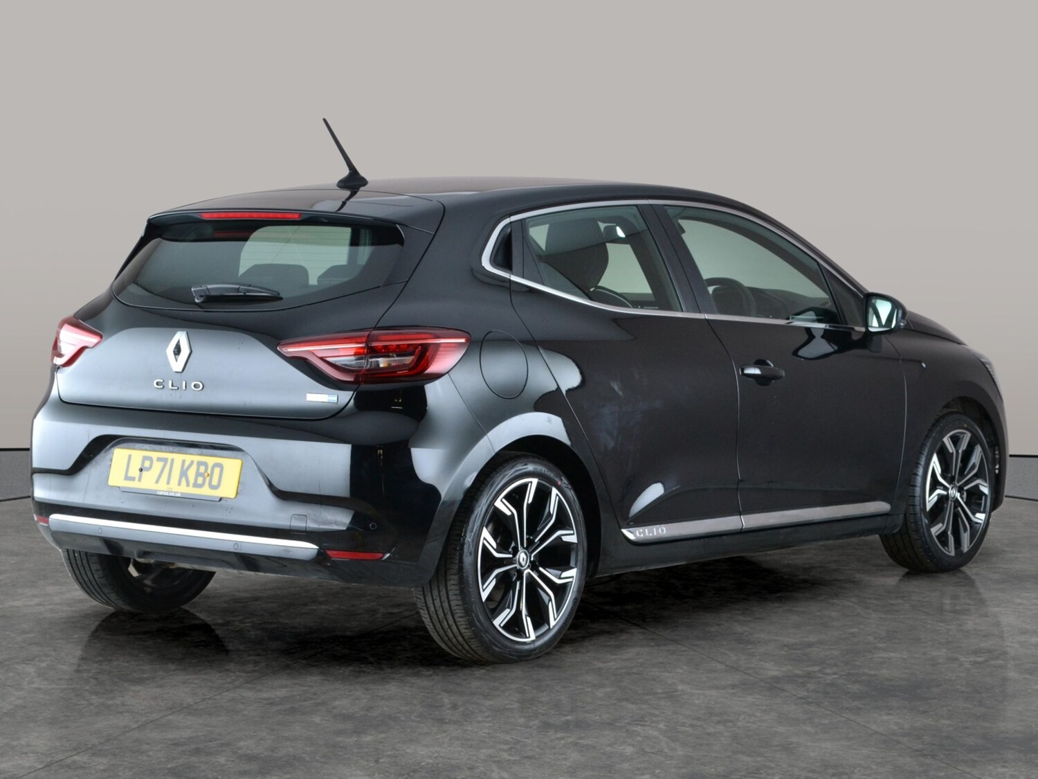 Used Renault Clio for sale - 77364864: Photo 11