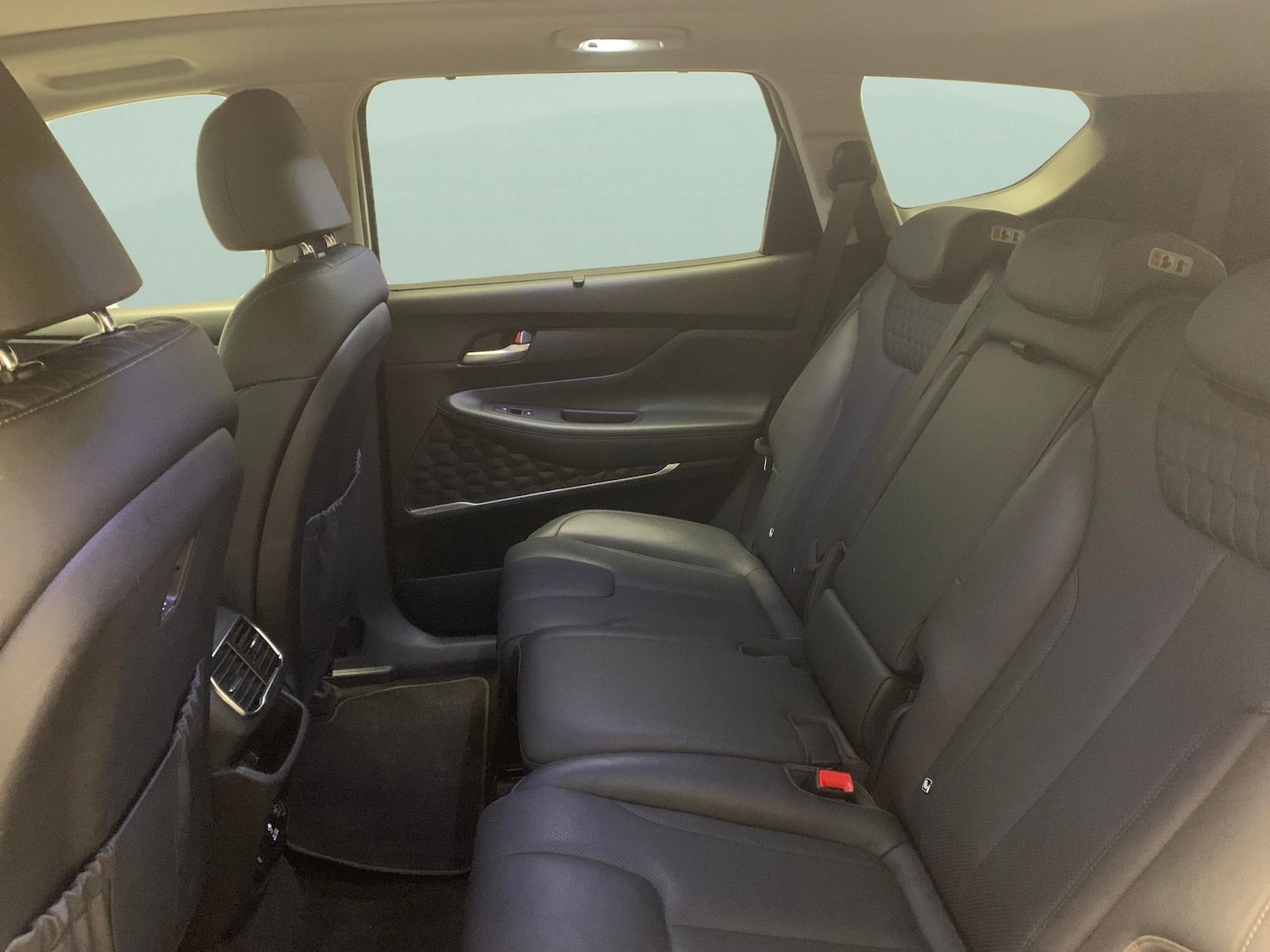 Used Hyundai Santa Fe 2019 for sale - 77364902: Photo 29