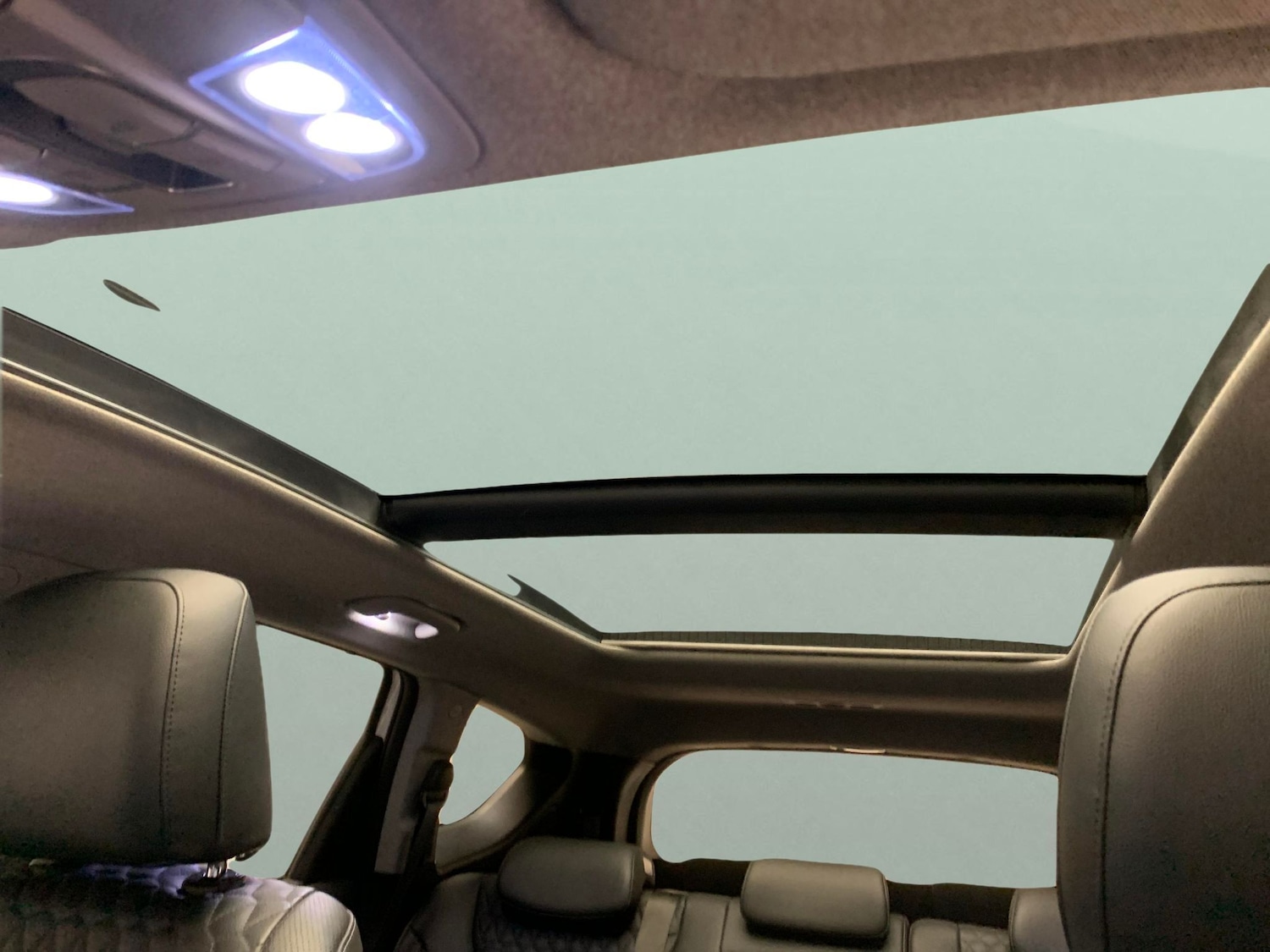 Used Hyundai Santa Fe 2019 for sale - 77364902: Photo 5