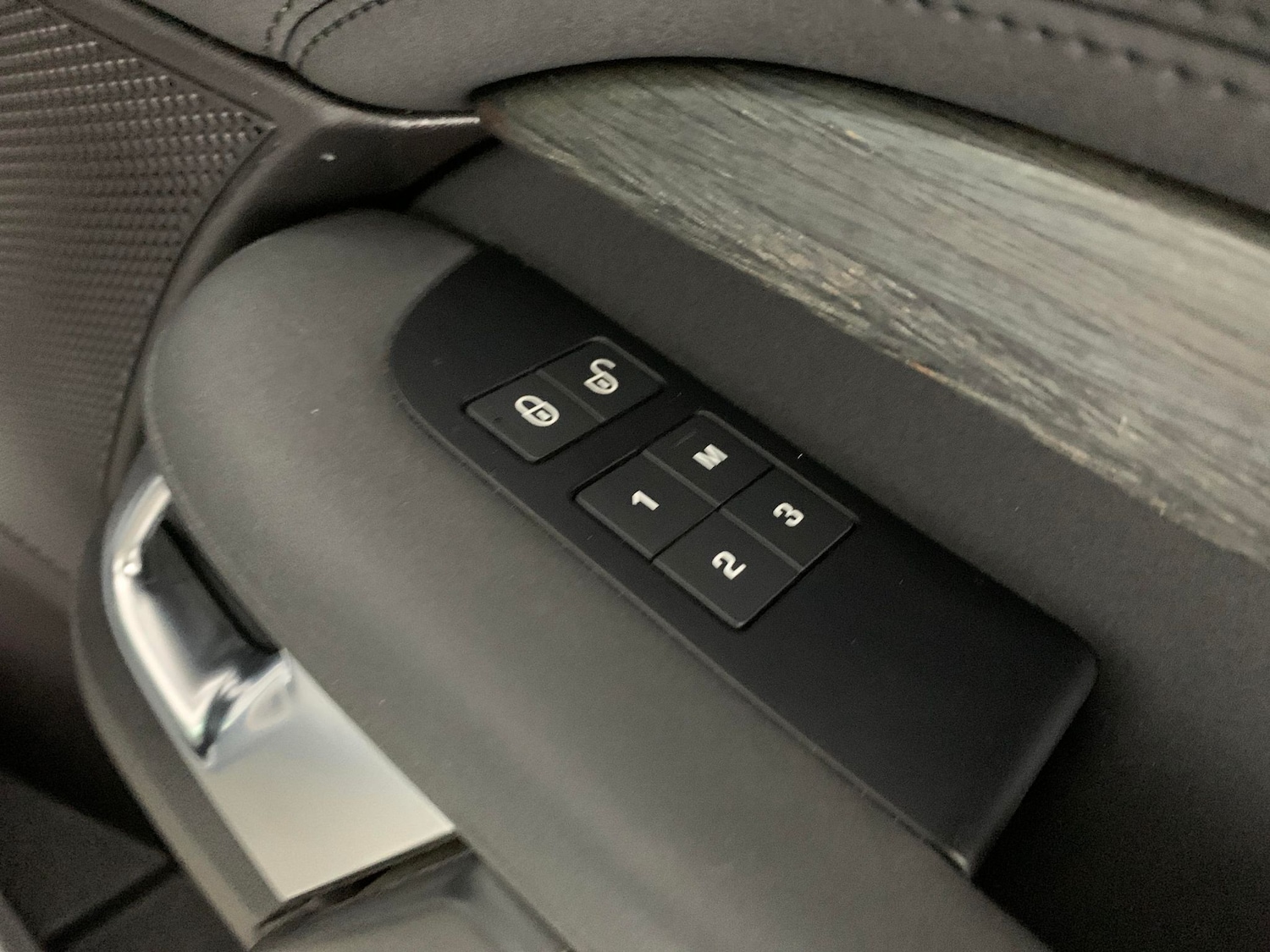 Used Land Rover Discovery 2019 for sale - 77435448: Photo 26