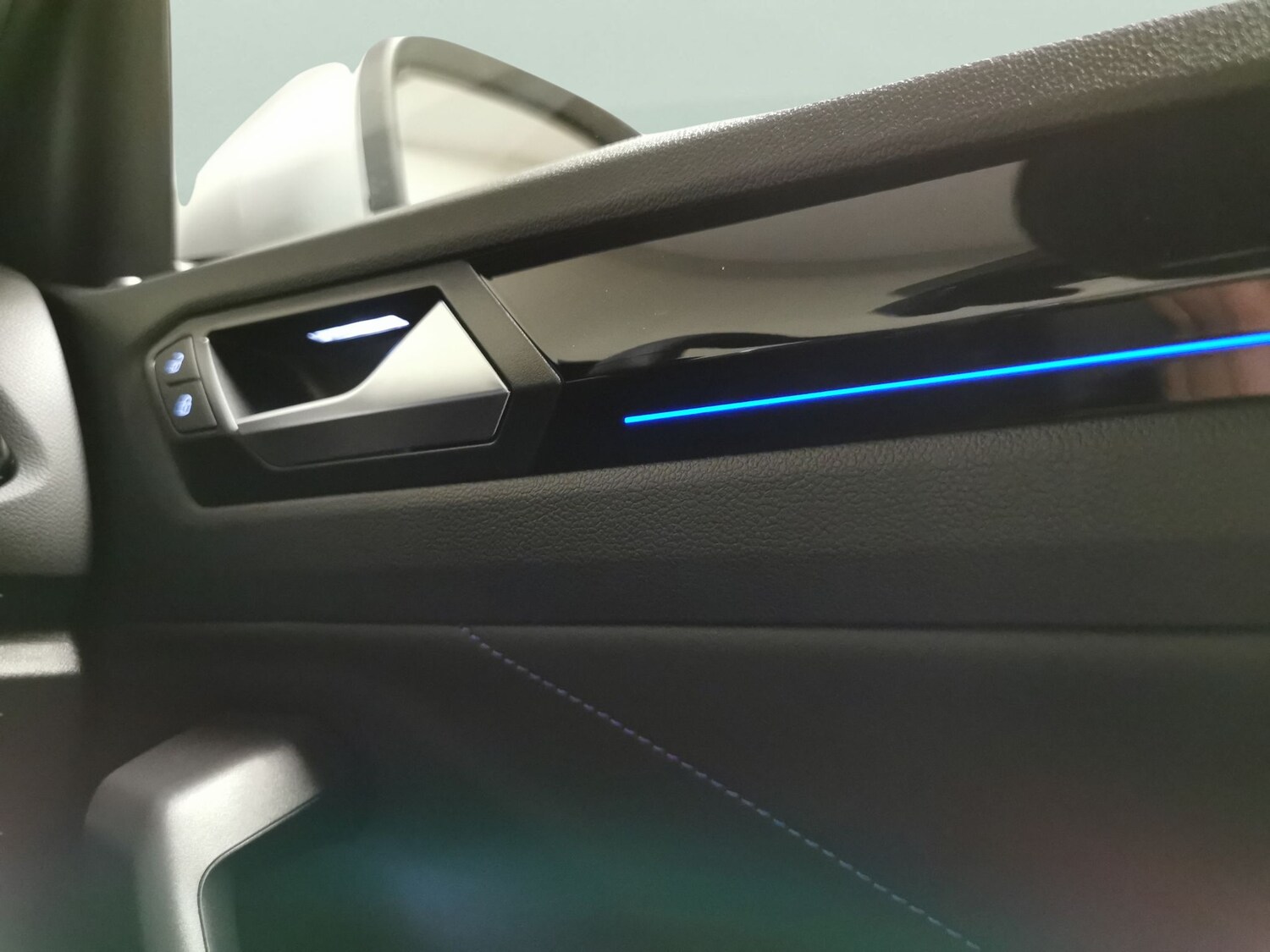 Used Volkswagen T-Roc 2023 for sale - 77458206: Photo 19