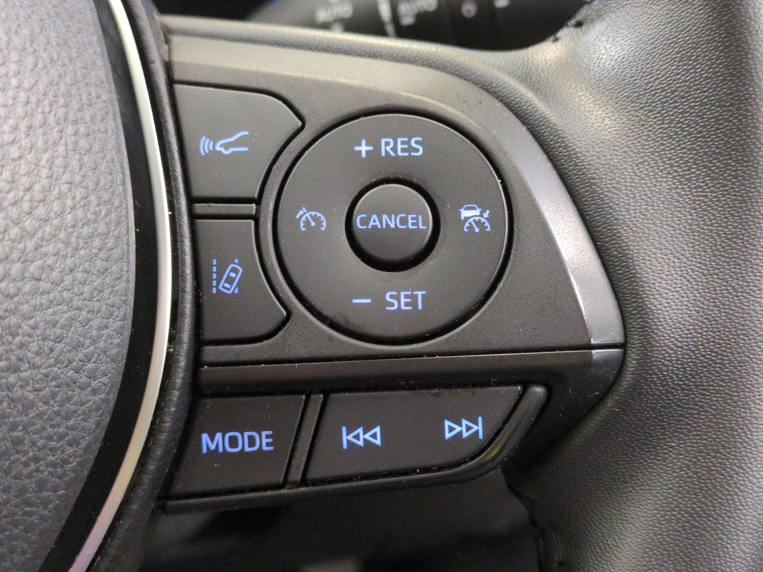 Used Toyota RAV4 2022 for sale - 76444650: Photo 22