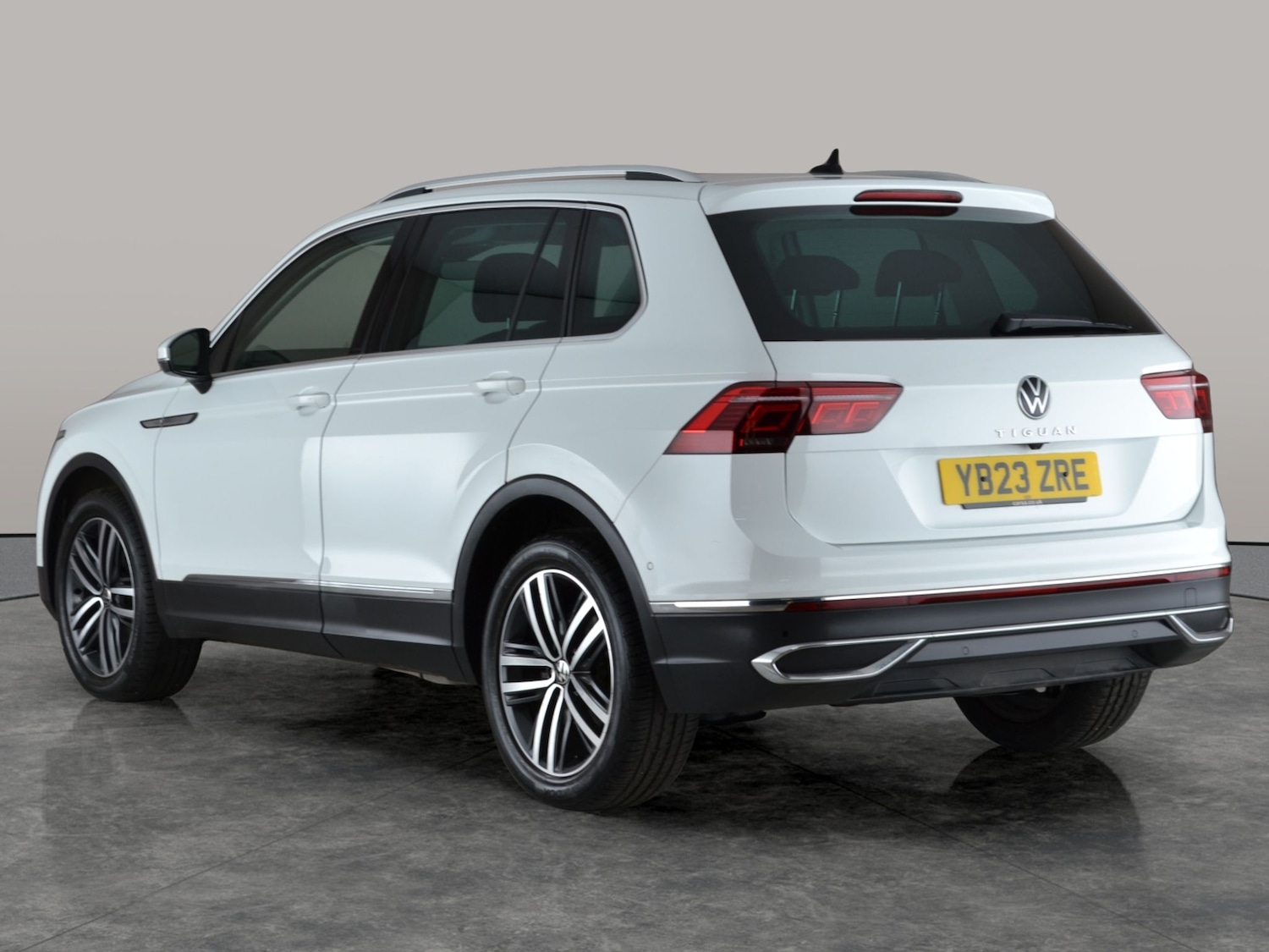 Used Volkswagen Tiguan 2023 for sale - 77170978: Photo 12
