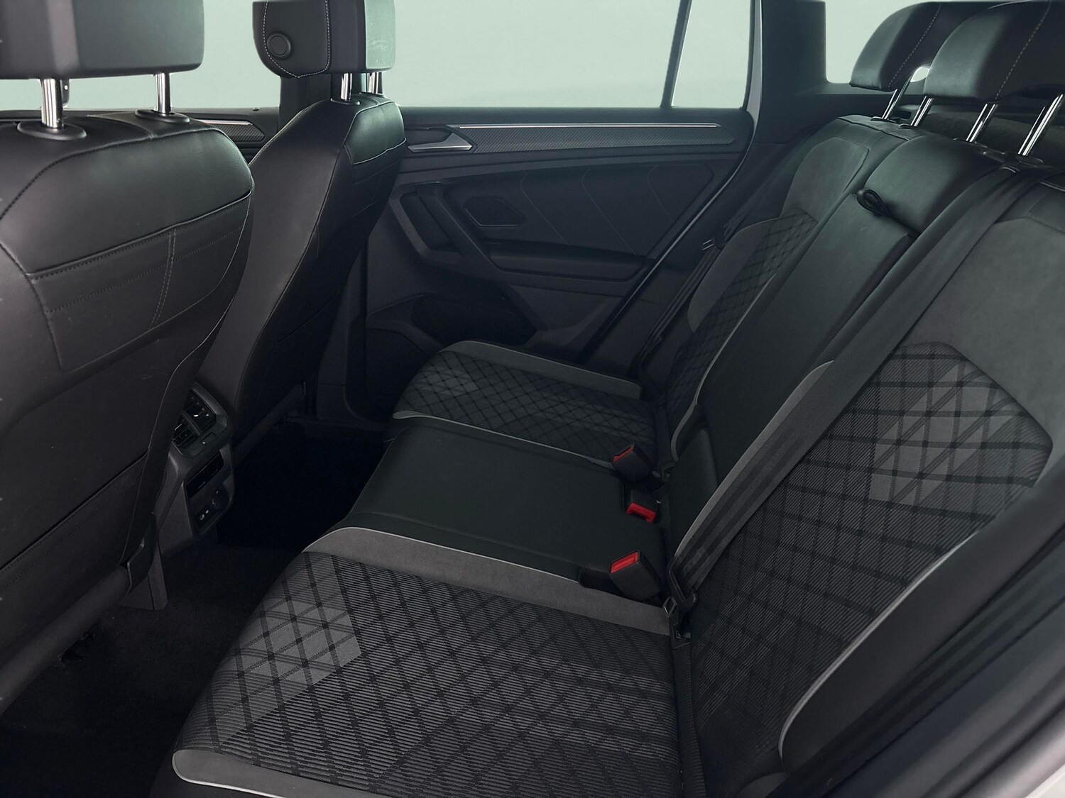 Used Volkswagen Tiguan 2023 for sale - 77983215: Photo 30