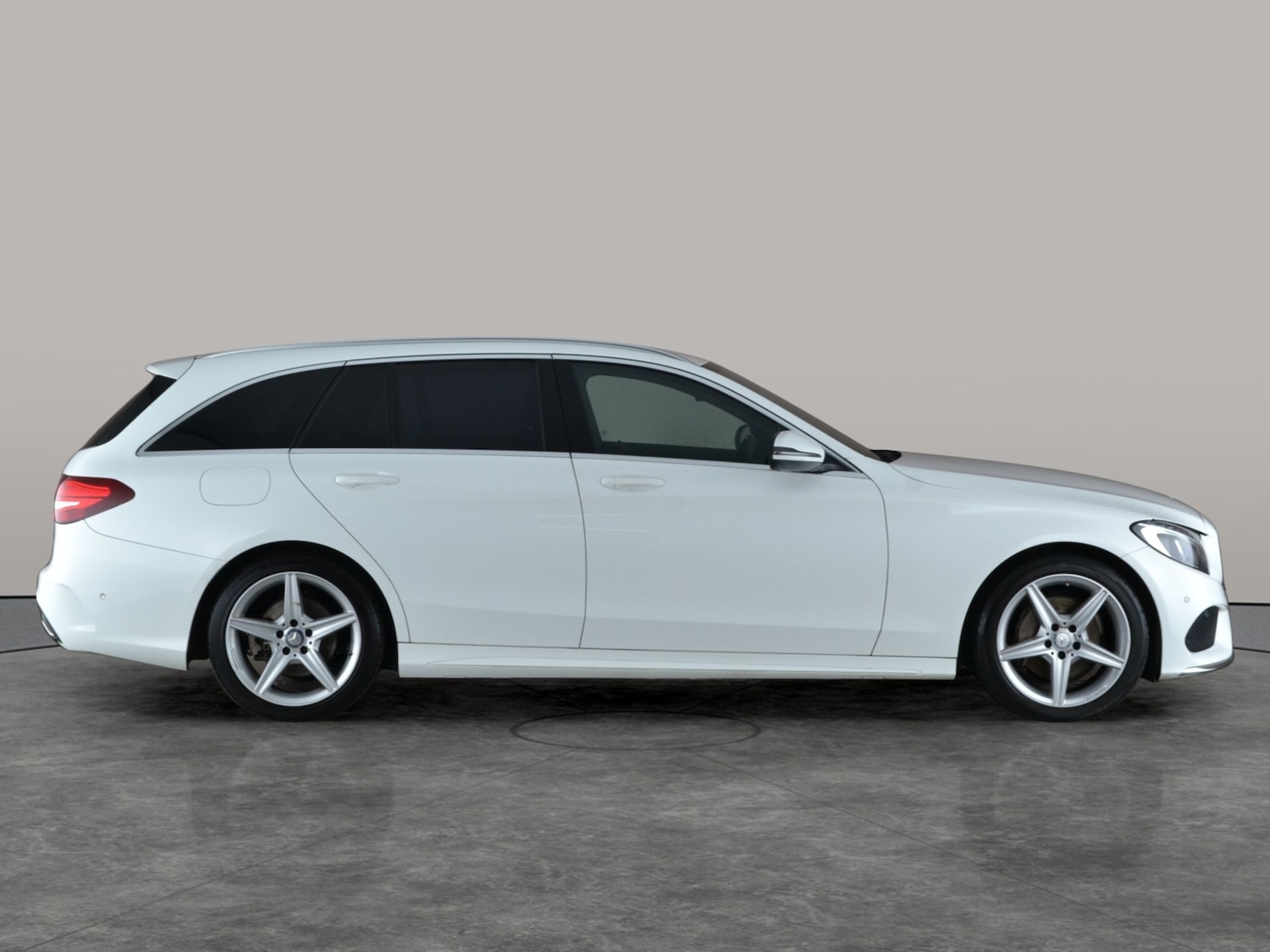 Used Mercedes-Benz C Class 2016 for sale - 77350940: Photo 10