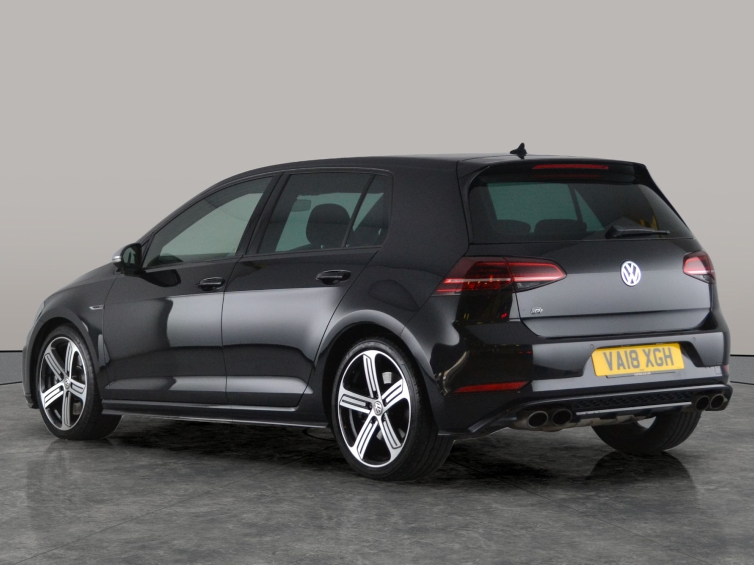 Used Volkswagen Golf 2018 for sale - 76128743: Photo 11