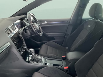 Used Volkswagen Golf 2018 for sale - 76128743: Photo 4