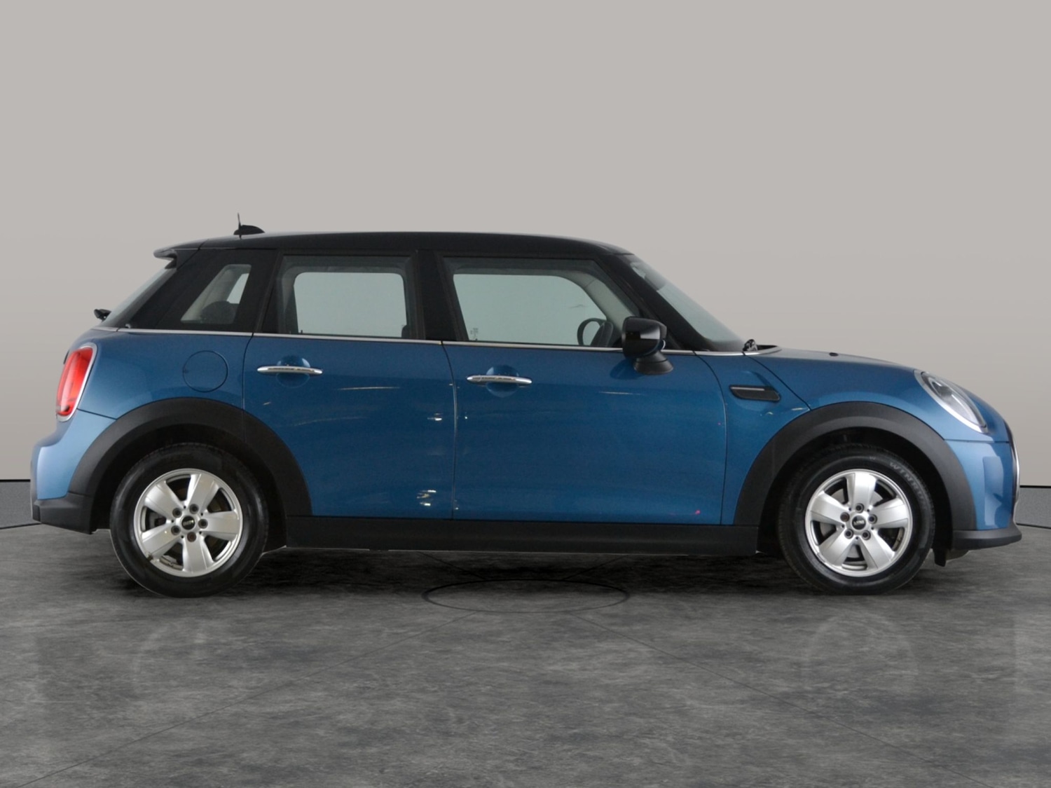 Used MINI Hatch 2022 for sale - 77932381: Photo 10