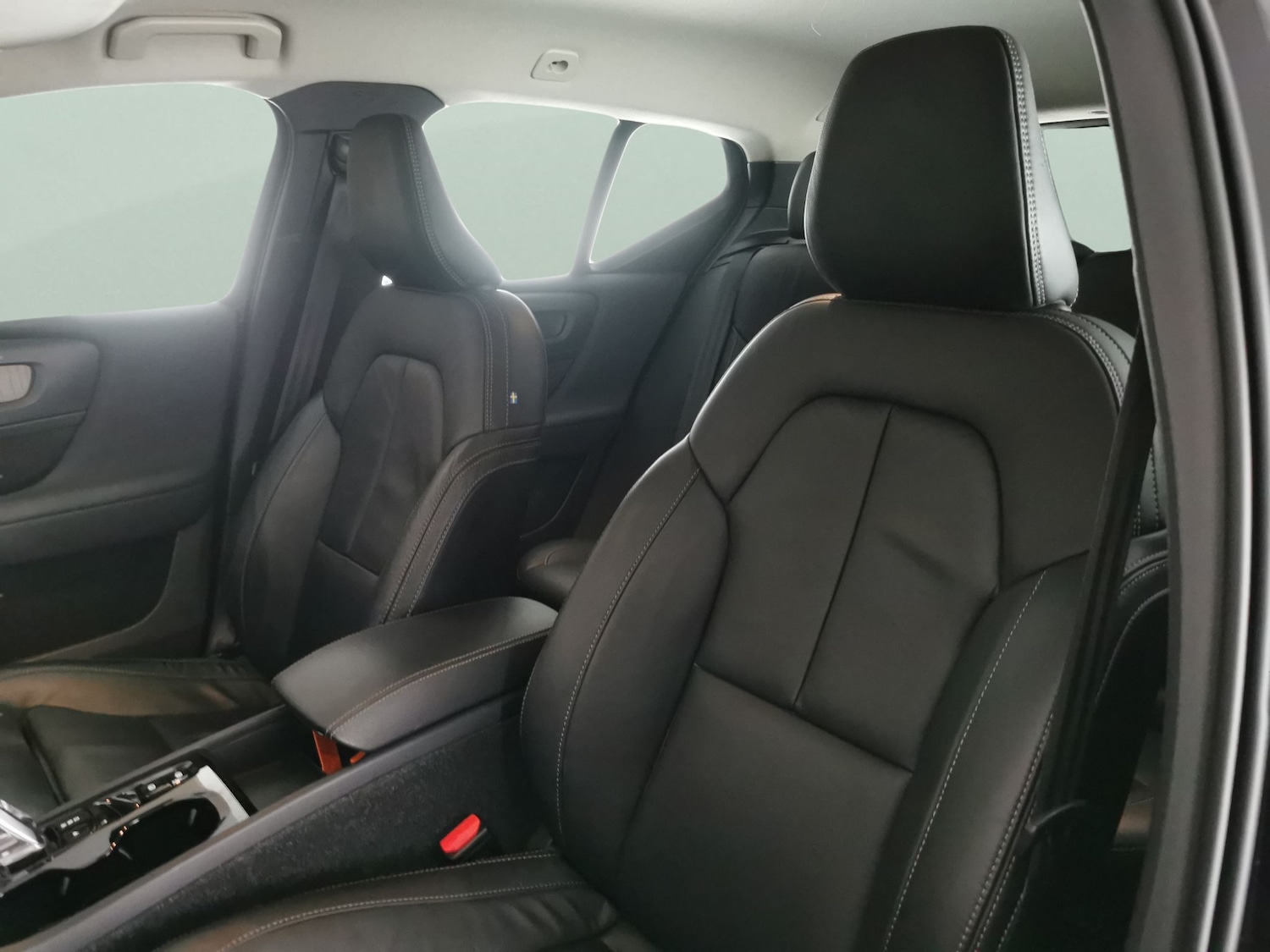 Used Volvo XC40 2021 for sale - 76821778: Photo 8