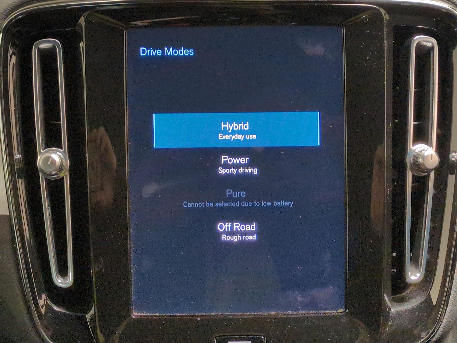 Used Volvo XC40 2023 for sale - 77848498: Photo 16