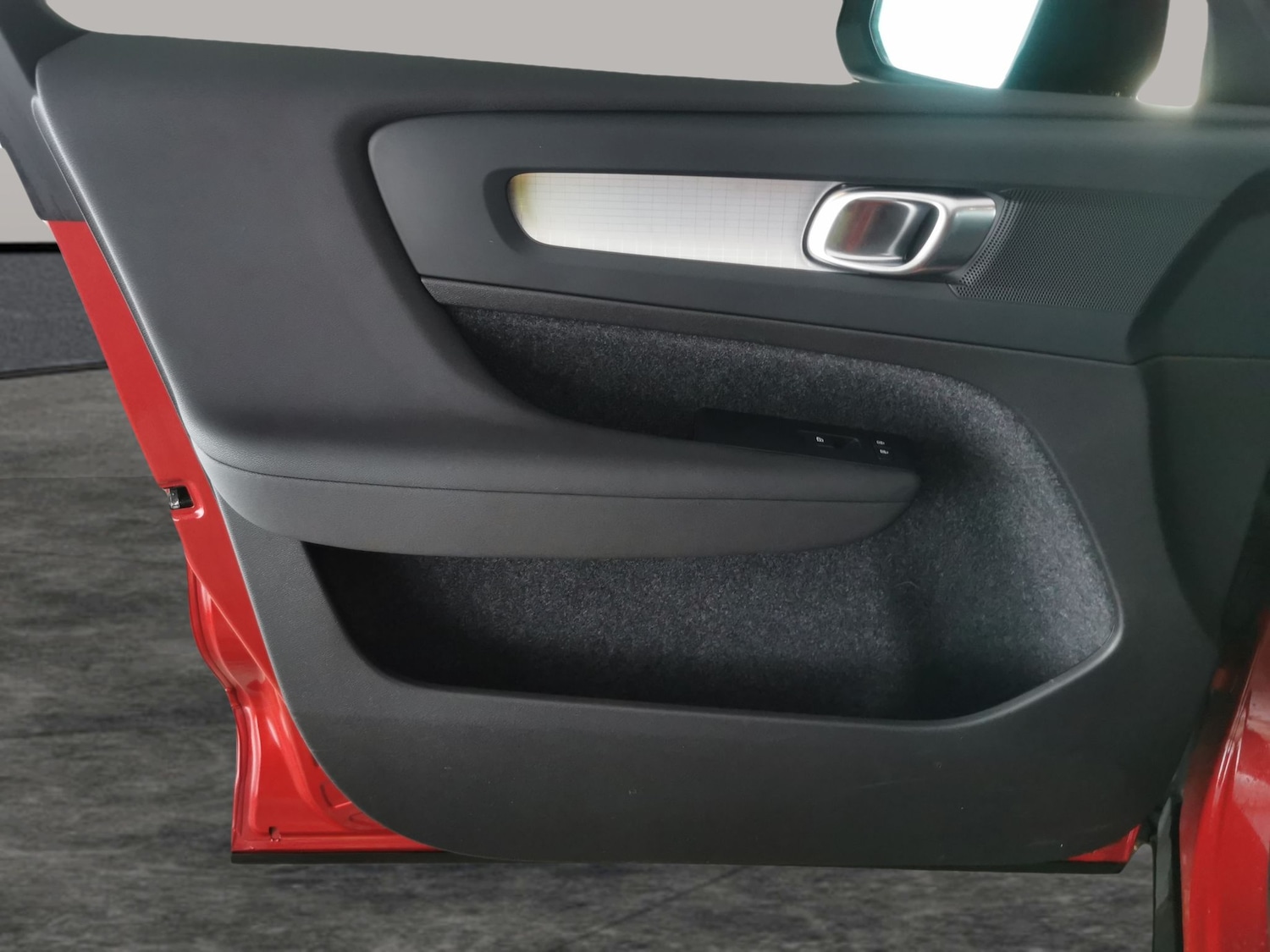 Used Volvo XC40 2023 for sale - 77848498: Photo 26