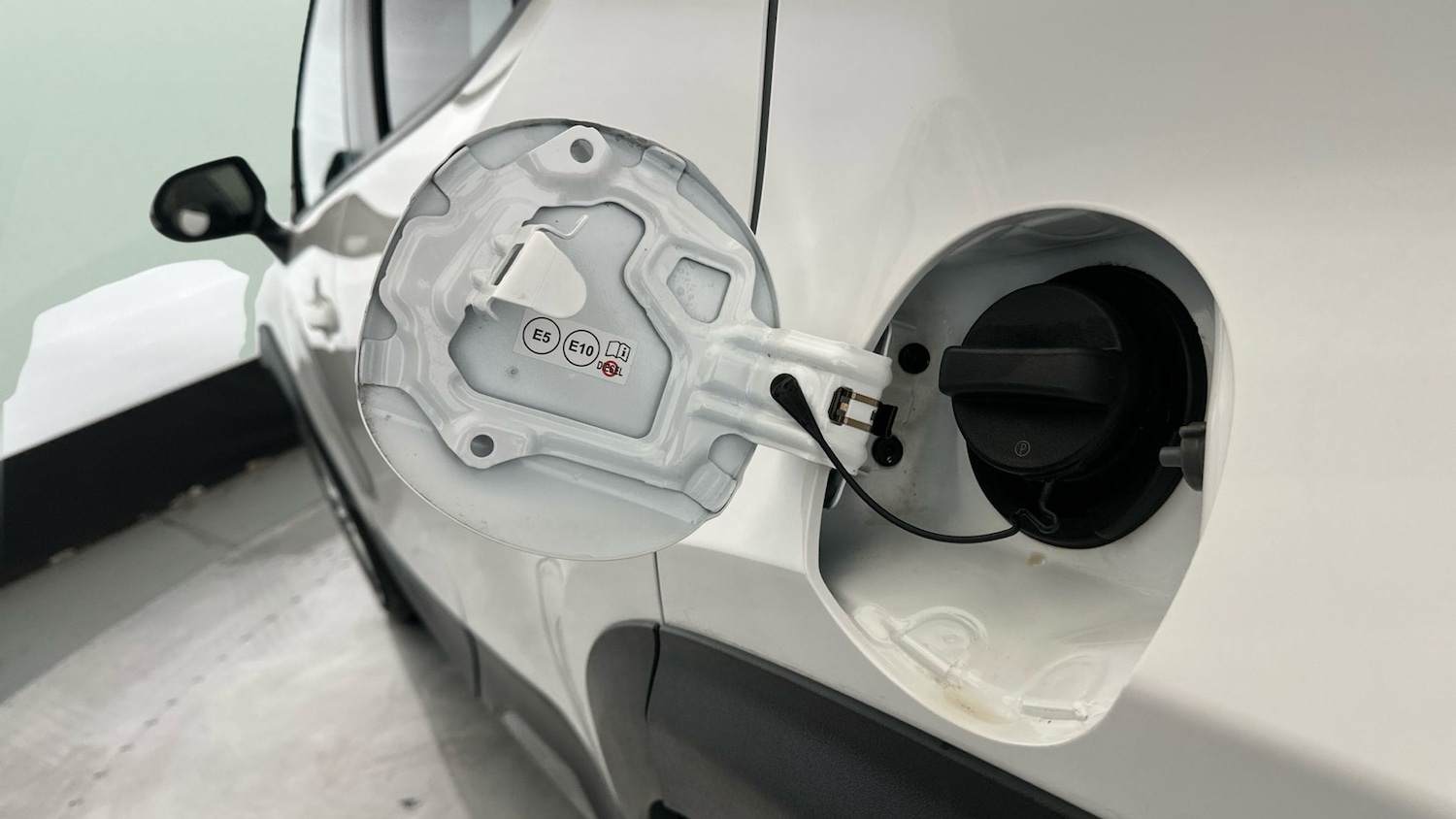 Used Toyota Yaris Cross 2023 for sale - 77076011: Photo 12