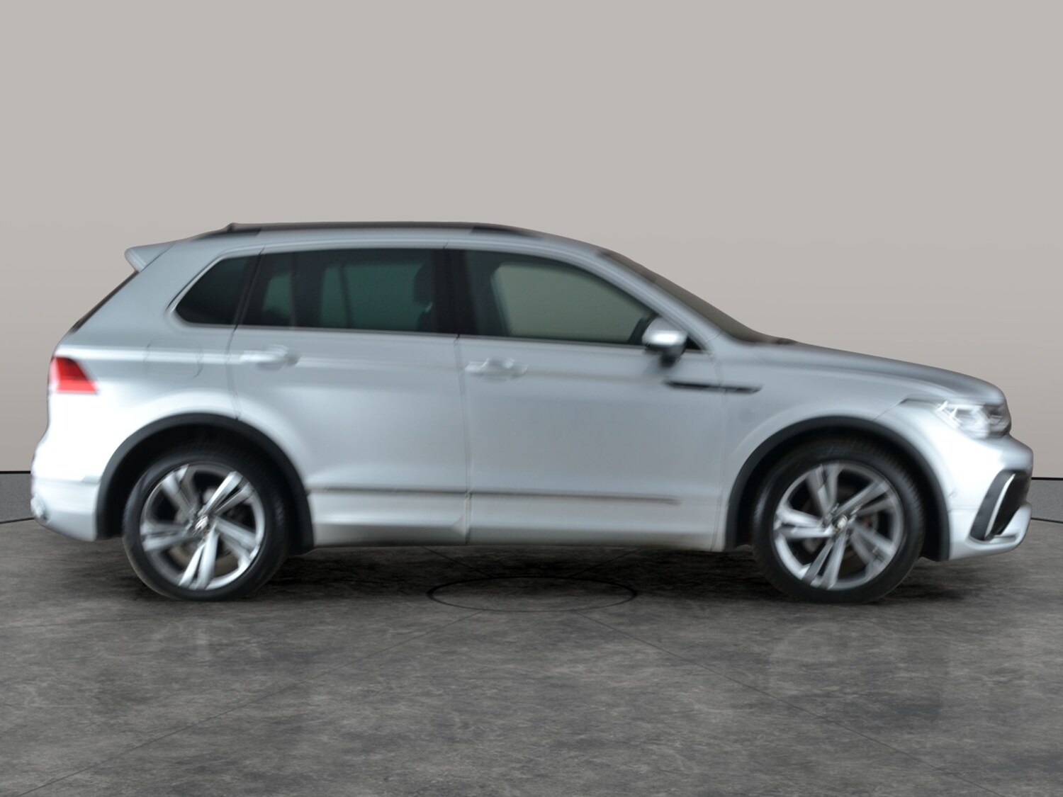 Used Volkswagen Tiguan 2023 for sale - 77505507: Photo 9