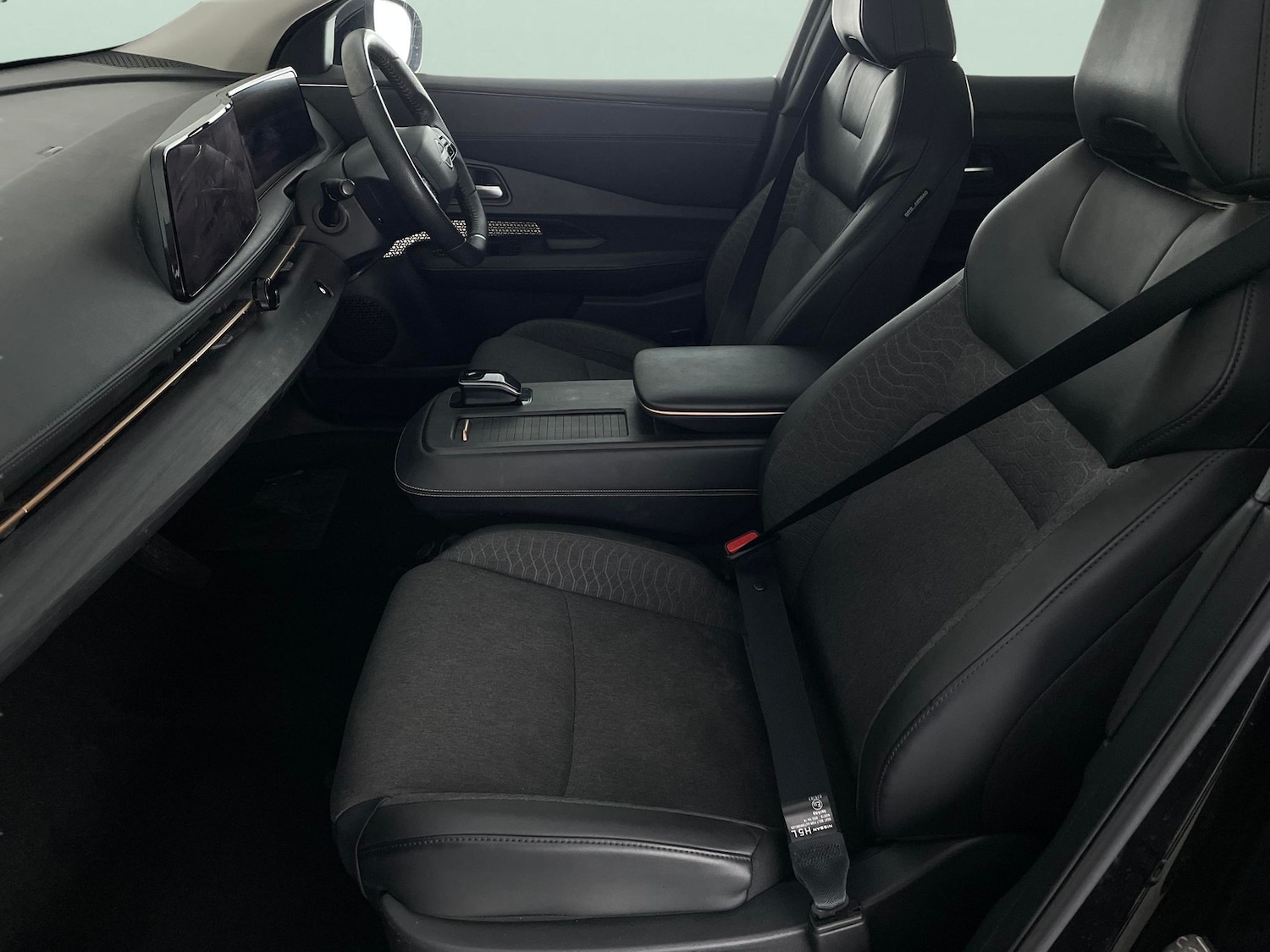 Used Nissan ARIYA 2023 for sale - 77526469: Photo 4