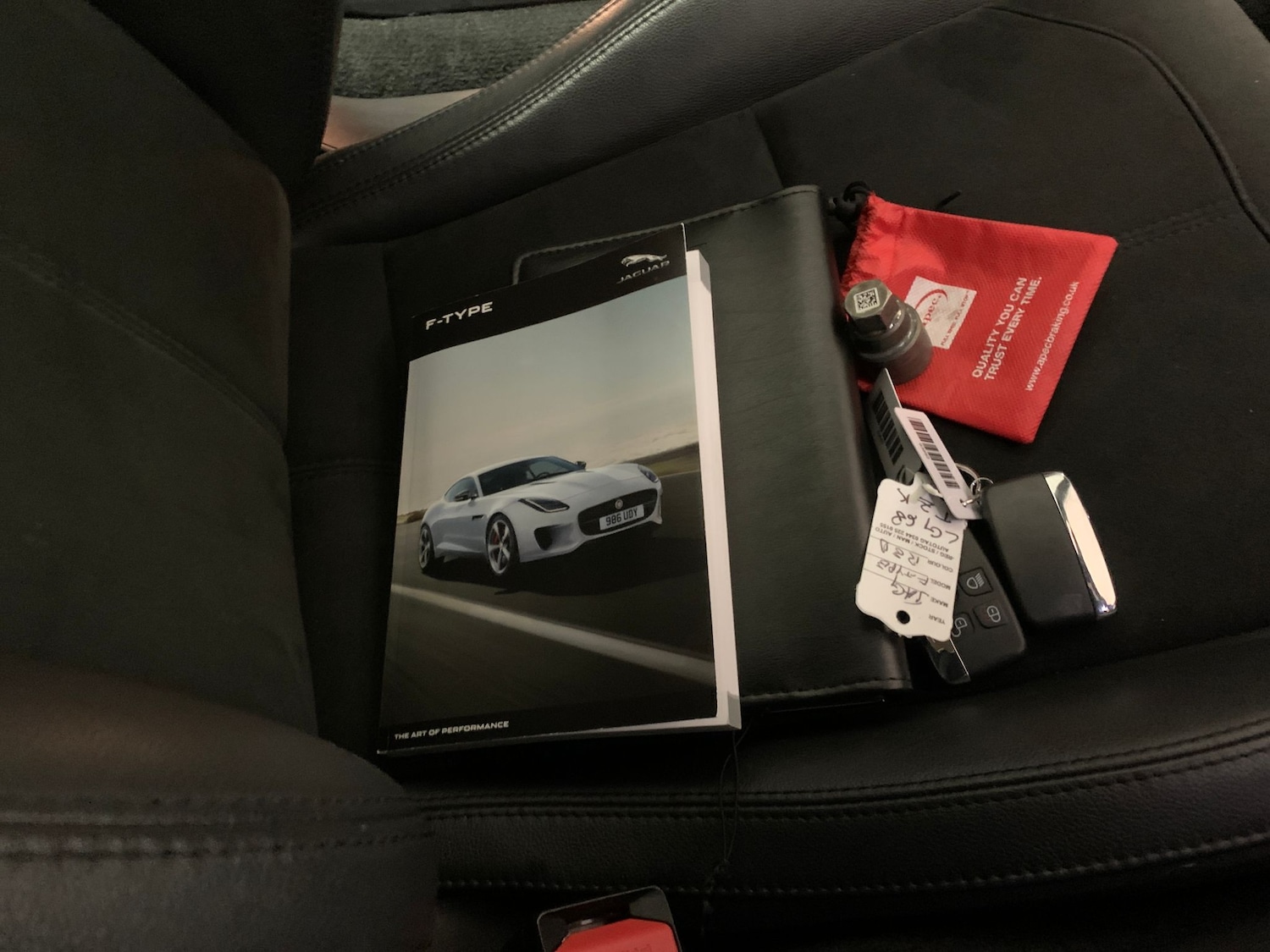 Used Jaguar F-Type 2018 for sale - 76719880: Photo 27