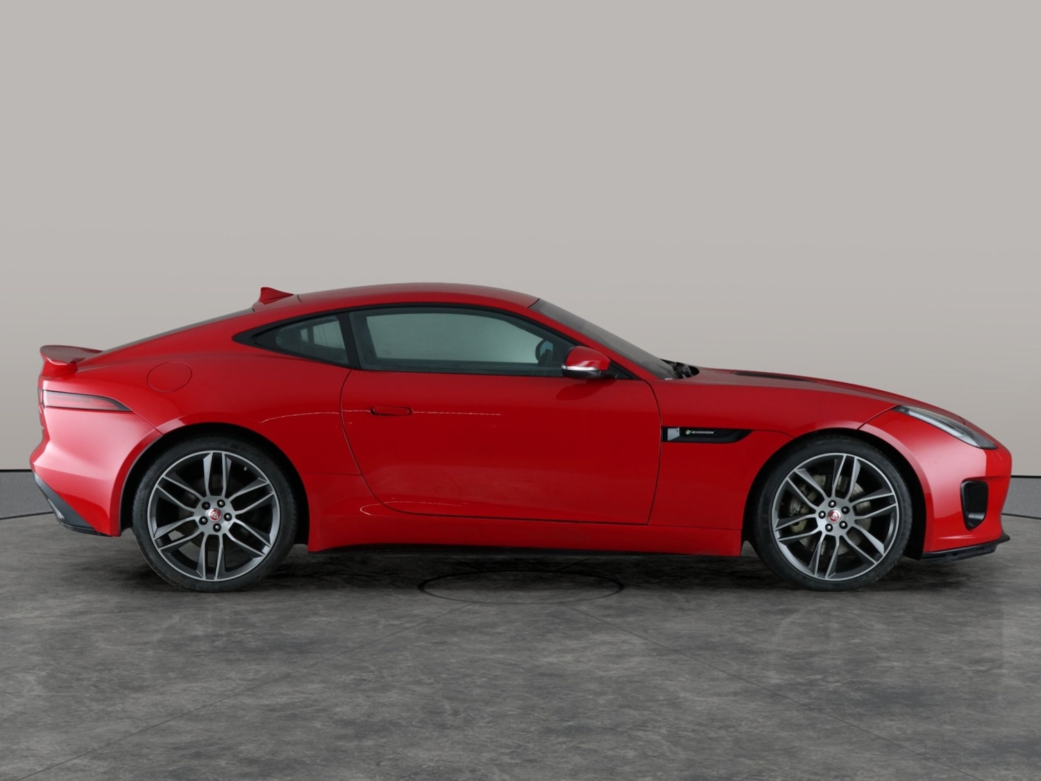 Used Jaguar F-Type 2018 for sale - 76719880: Photo 9