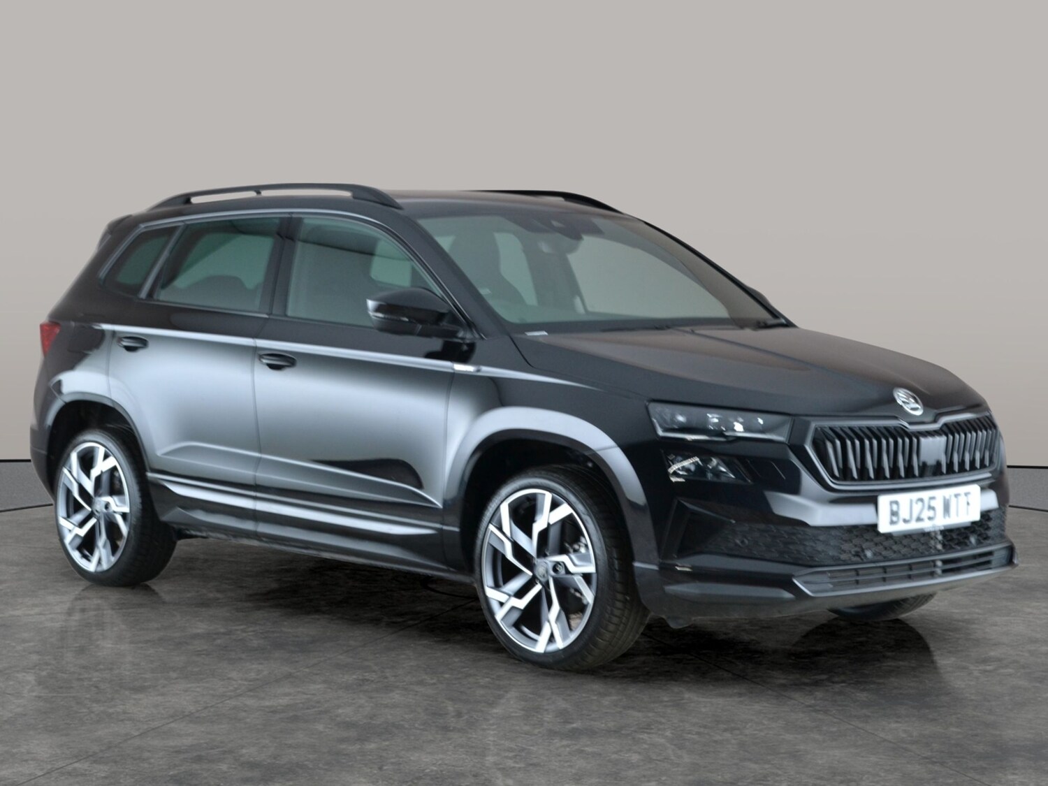 Used Skoda Karoq 2025 for sale - 77634850: Photo 9