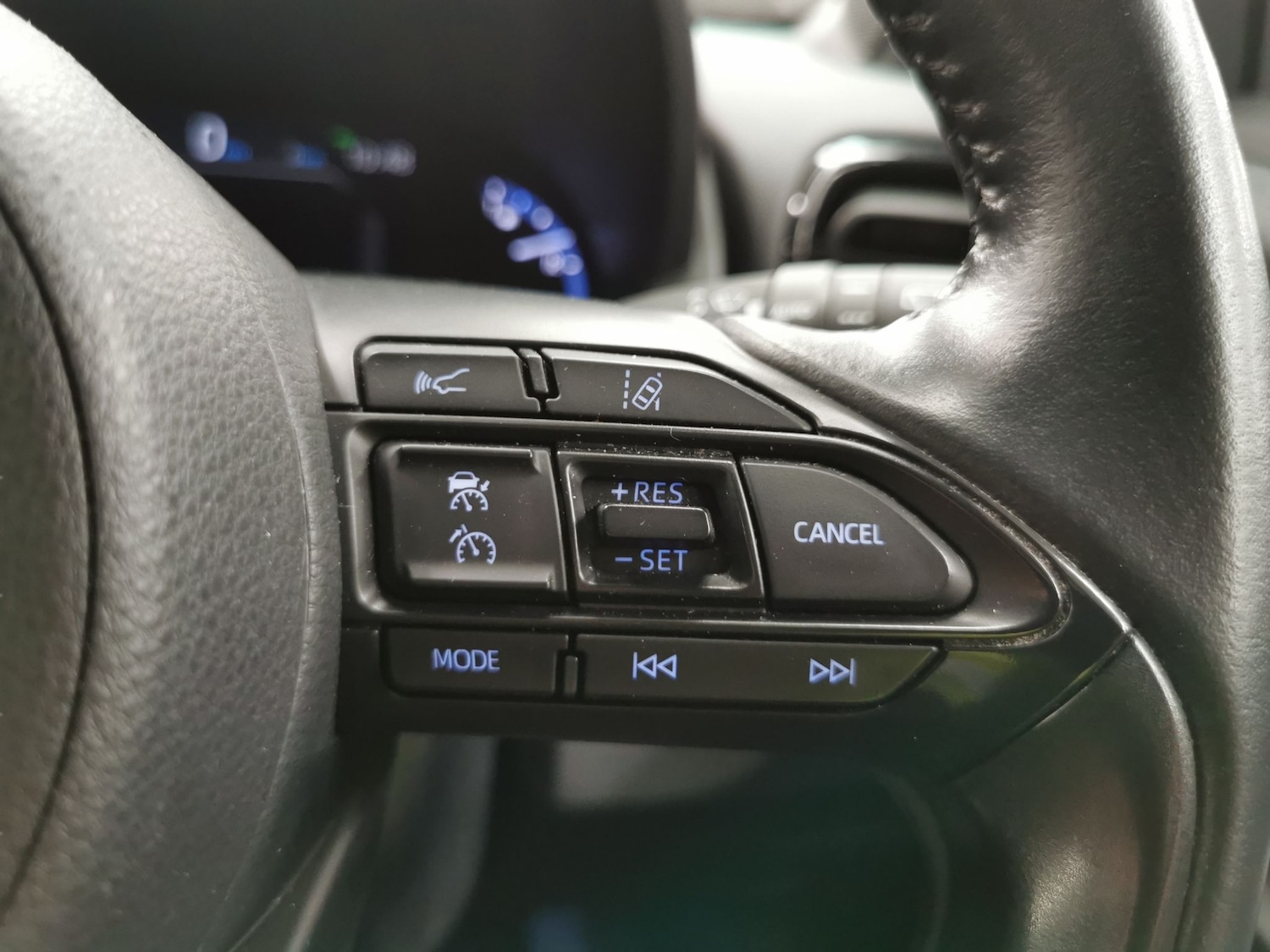 Used Toyota Yaris Cross 2022 for sale - 77543135: Photo 17