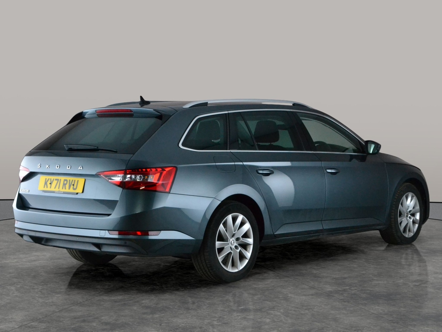 Used Skoda Superb 2022 for sale - 77648520: Photo 10