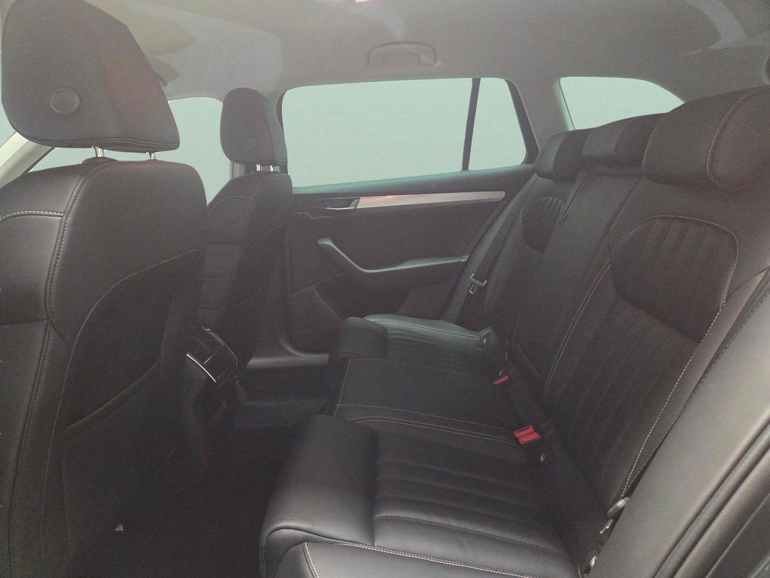 Used Skoda Superb 2022 for sale - 77648520: Photo 25