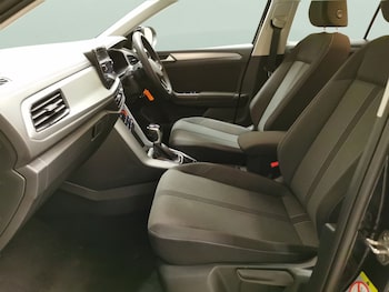 Used Volkswagen T-Roc 2024 for sale - 75776721: Photo