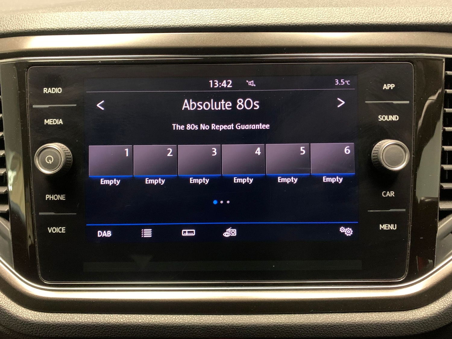 Used Volkswagen T-Roc 2020 for sale - 76725362: Photo 5