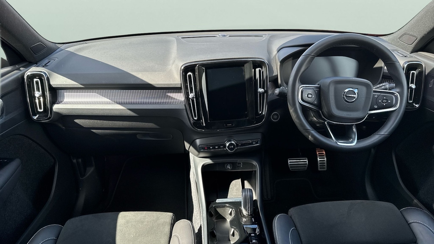 Used Volvo XC40 2022 for sale - 76128782: Photo 18