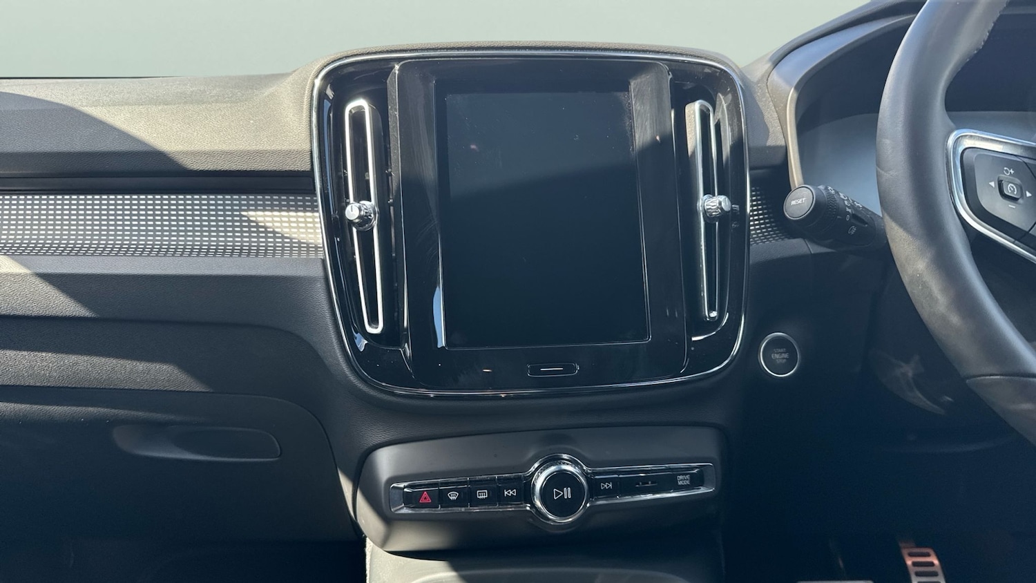 Used Volvo XC40 2022 for sale - 76128782: Photo 19