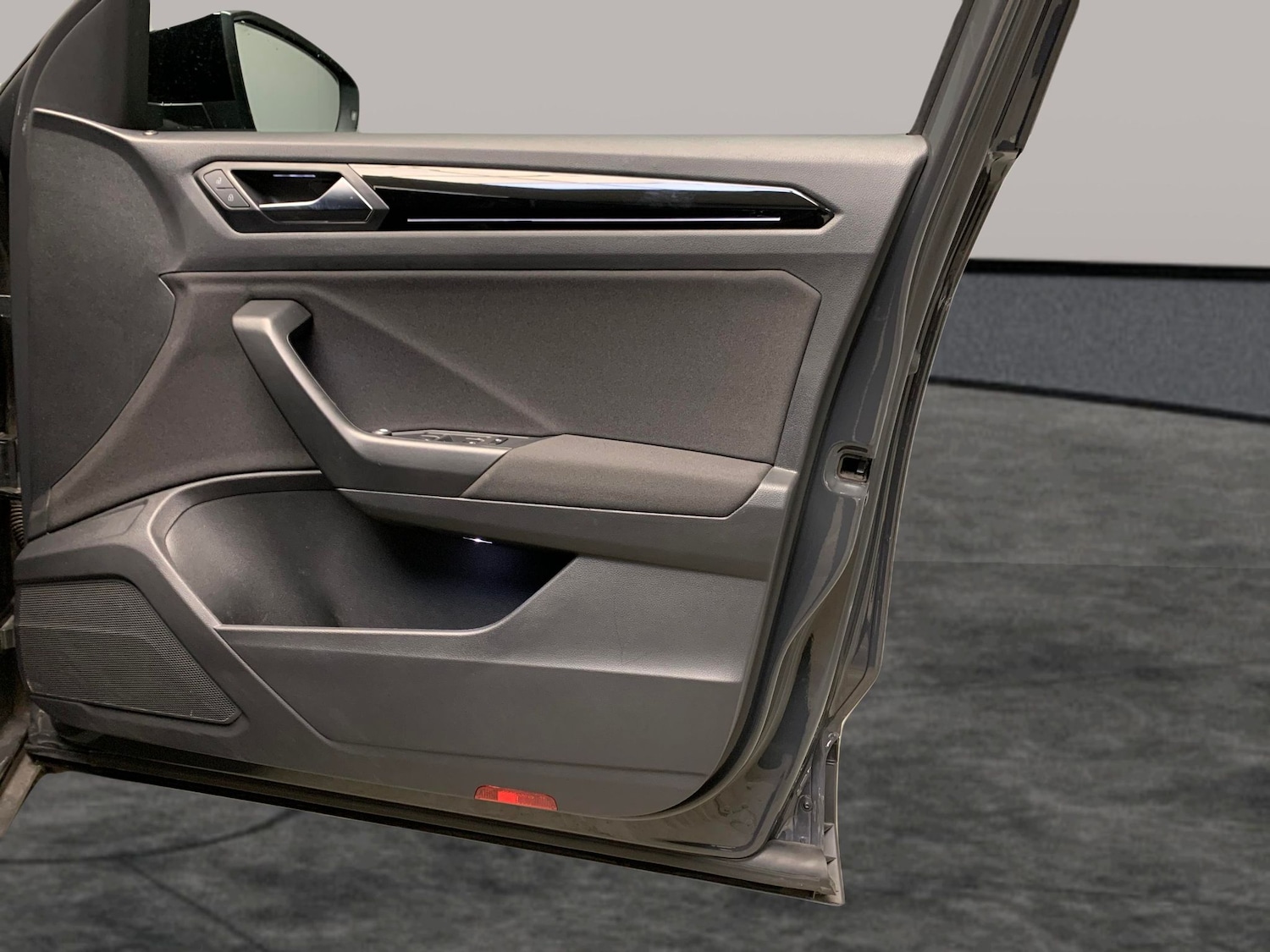 Used Volkswagen T-Roc 2021 for sale - 76566064: Photo 34