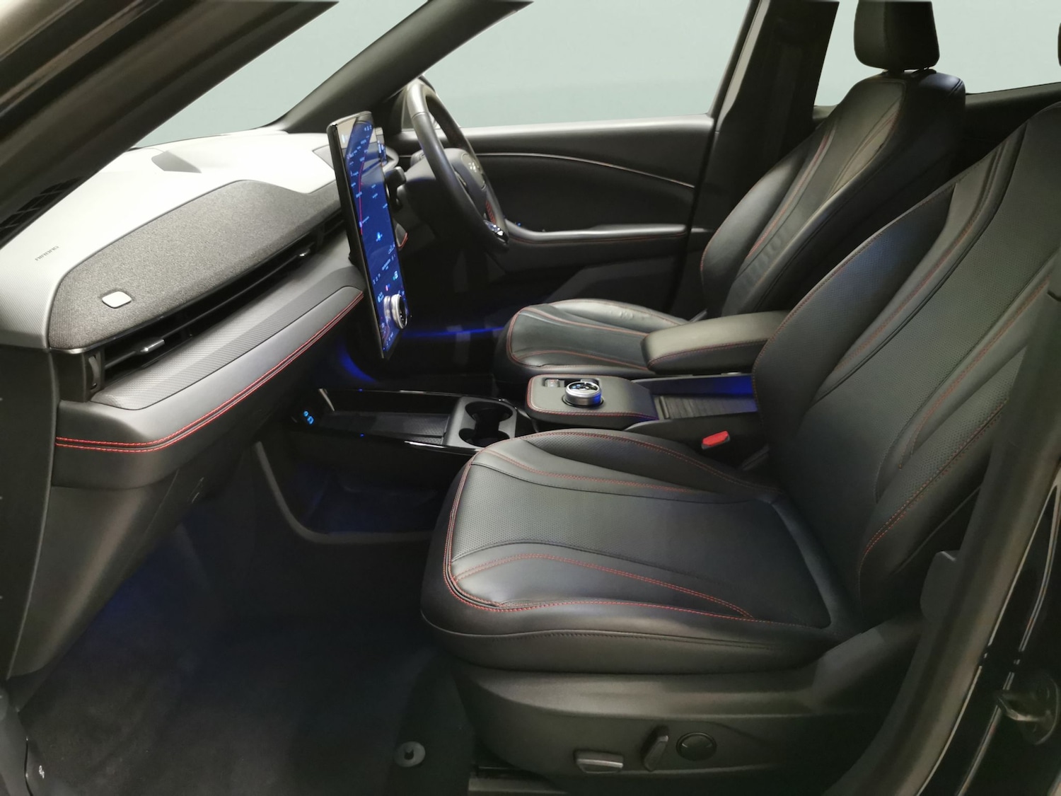 Used Ford Mustang Mach-E 2021 for sale - 77350840: Photo 4