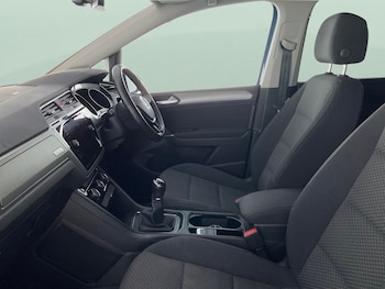 Used Volkswagen Touran 2019 for sale - 75484062: Photo