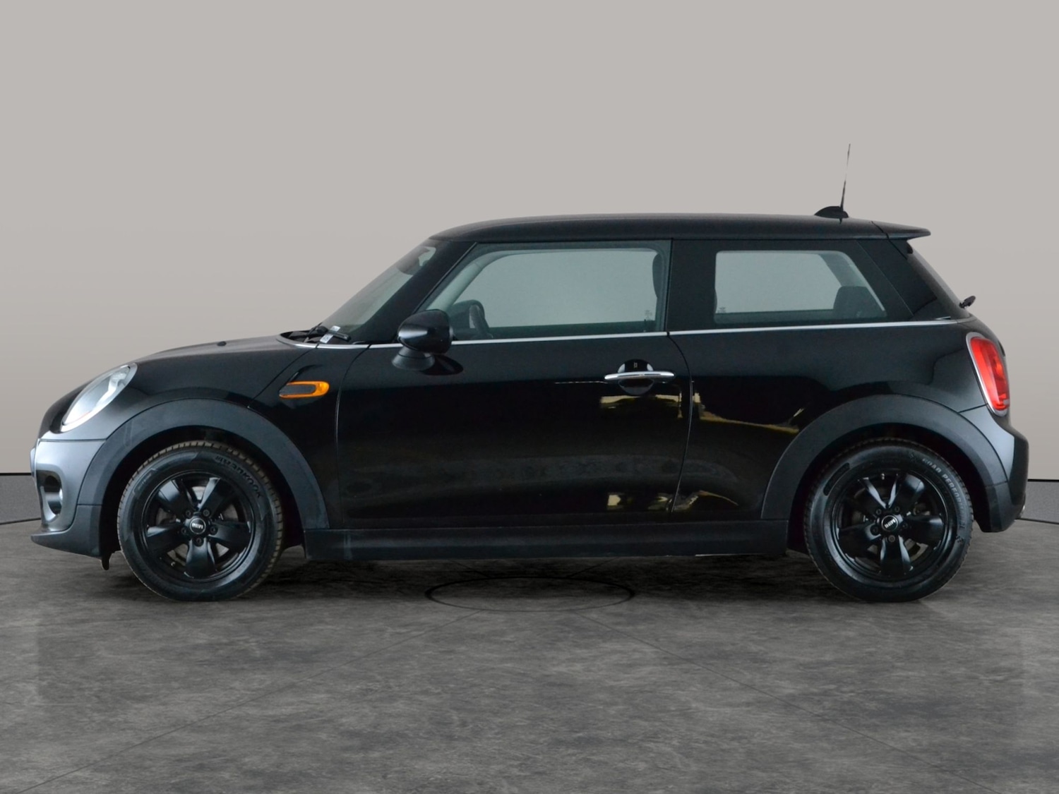 Used MINI Hatch 2017 for sale - 78095596: Photo 12