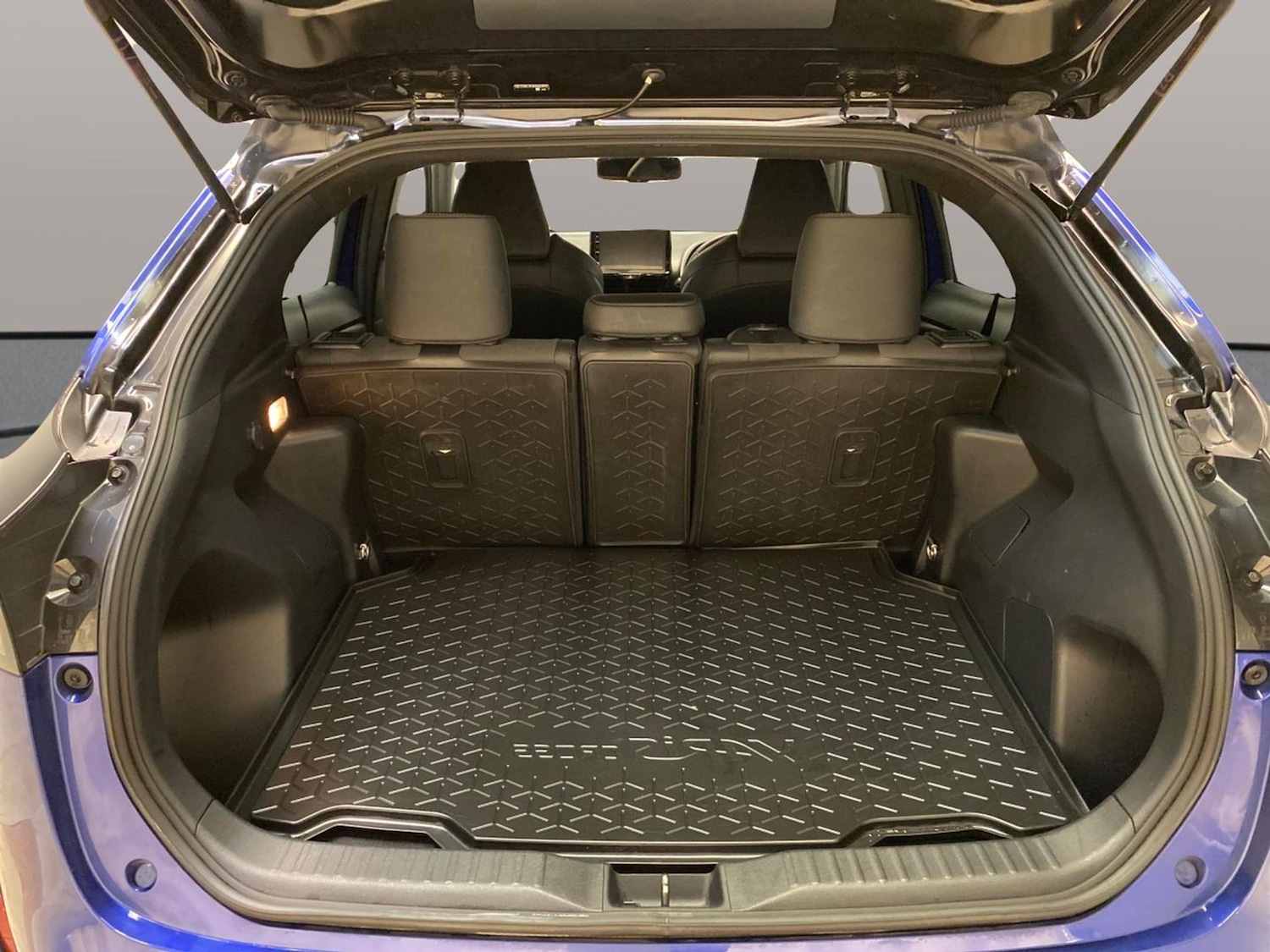 Used Toyota Yaris Cross 2022 for sale - 78211016: Photo 29