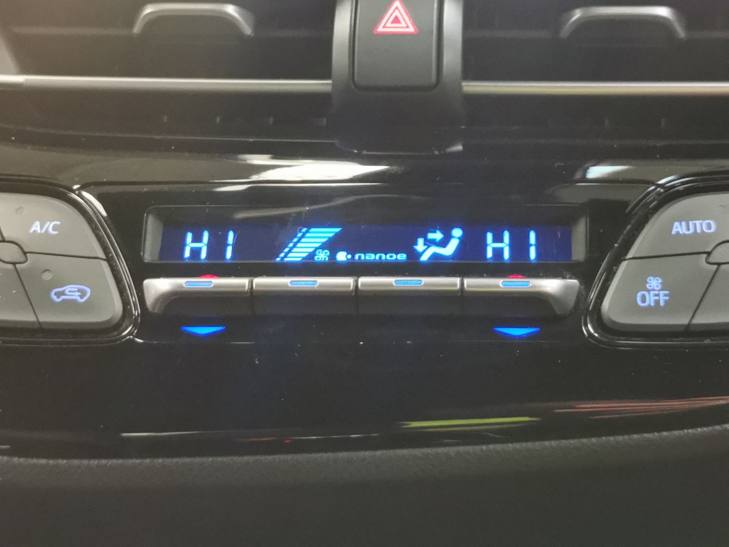 Used Toyota C-HR 2018 for sale - 76668576: Photo 15