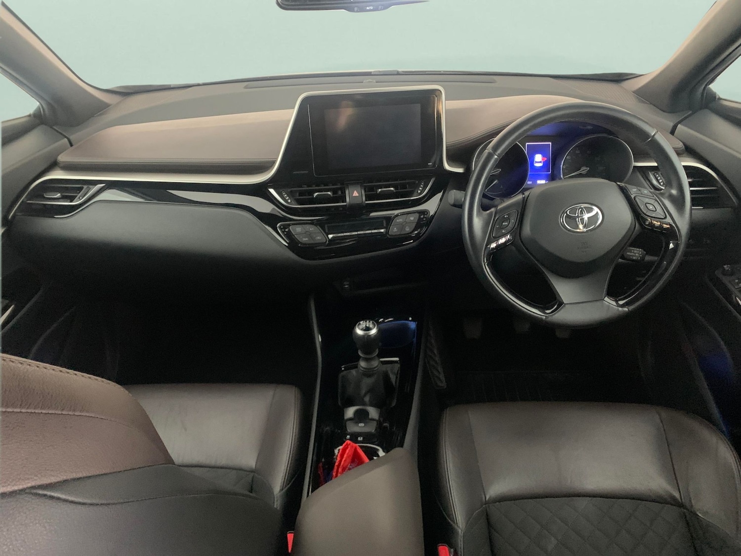 Used Toyota C-HR 2018 for sale - 76668576: Photo 7