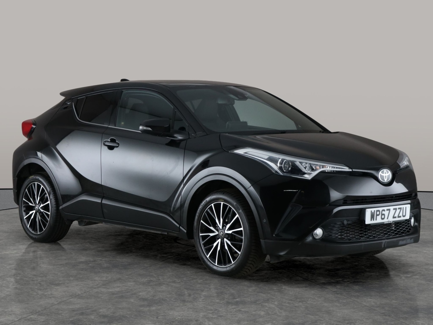 Used Toyota C-HR 2018 for sale - 76668576: Photo 8