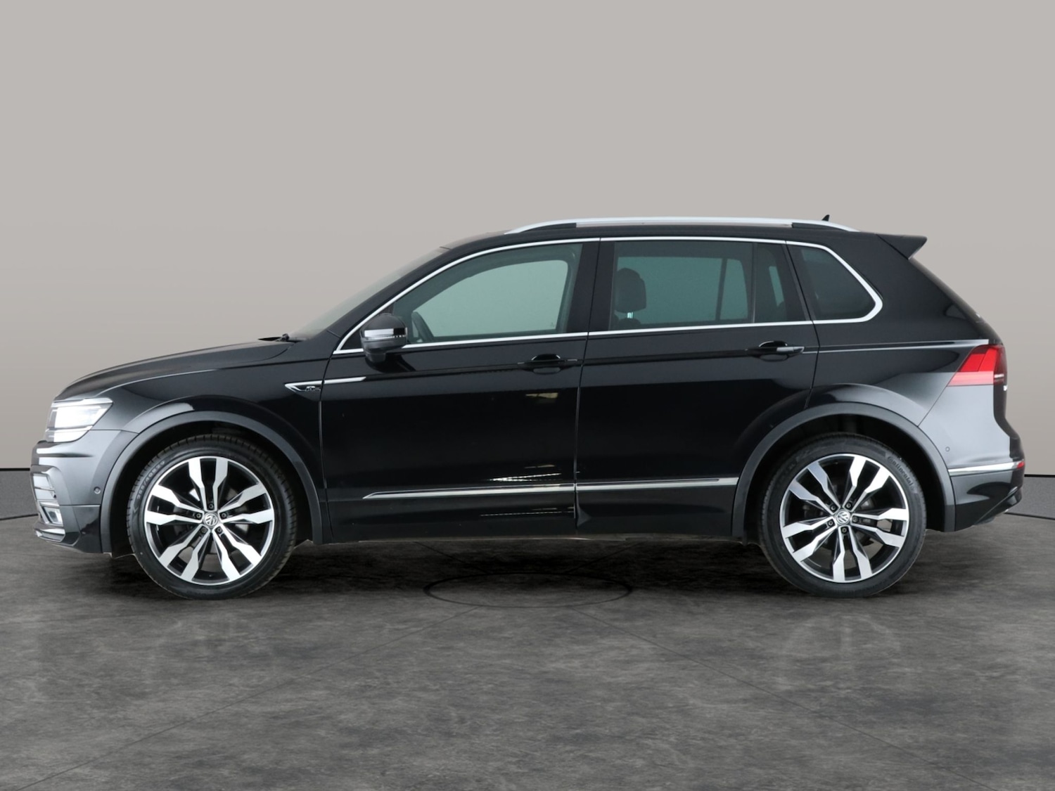 Used Volkswagen Tiguan 2020 for sale - 76528980: Photo 15