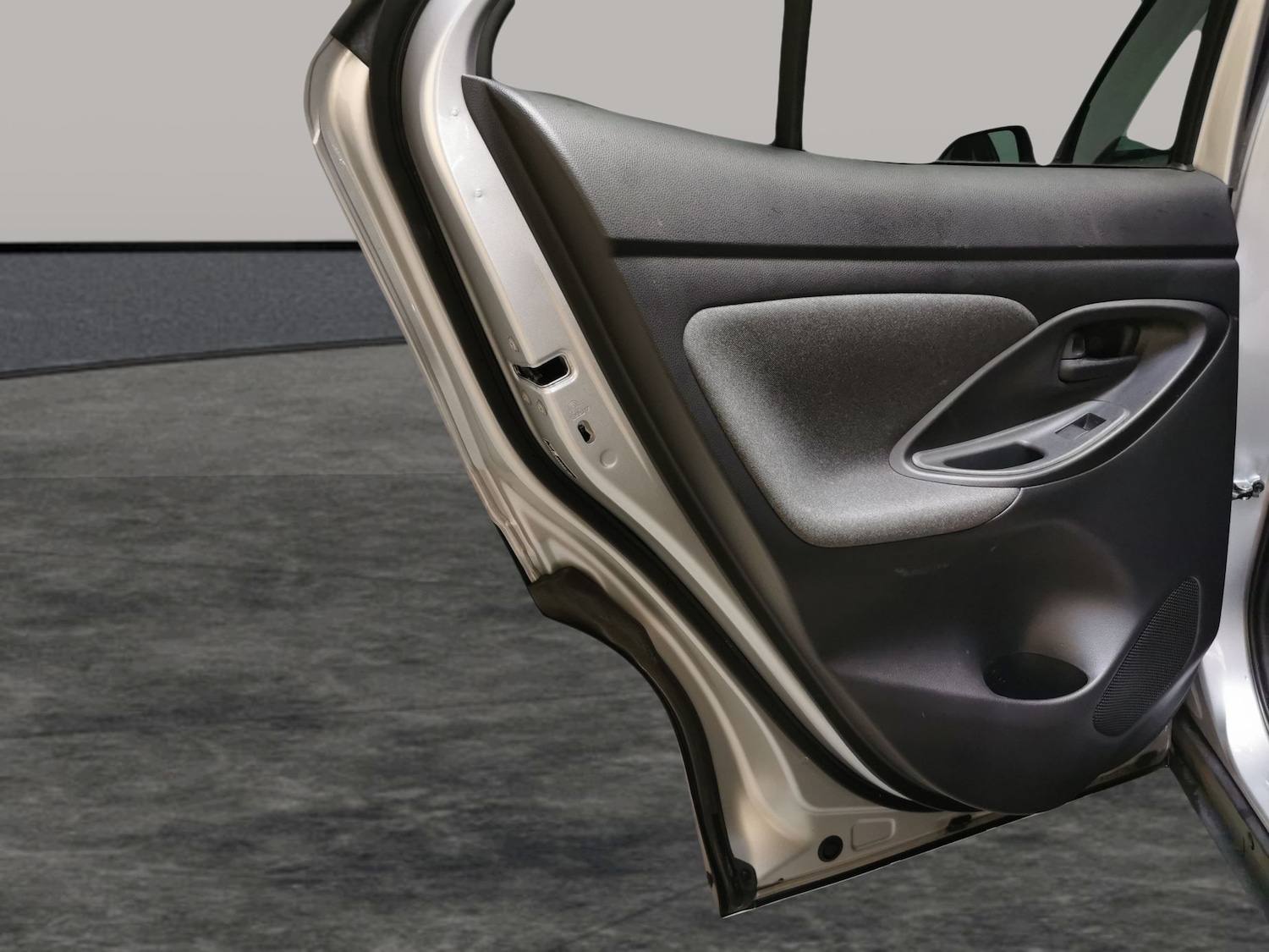 Used Toyota Yaris Cross 2022 for sale - 77186683: Photo 32